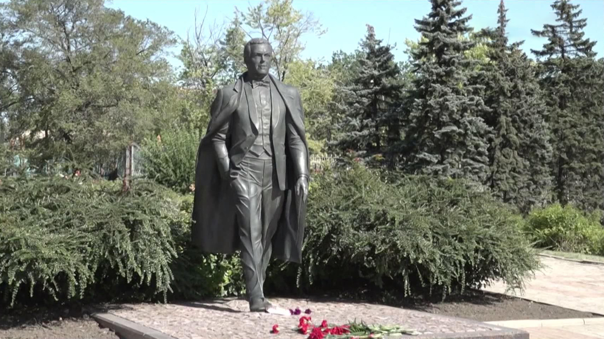 В день памяти Иосифа Кобзона Донецк вспоминает легендарного земляка