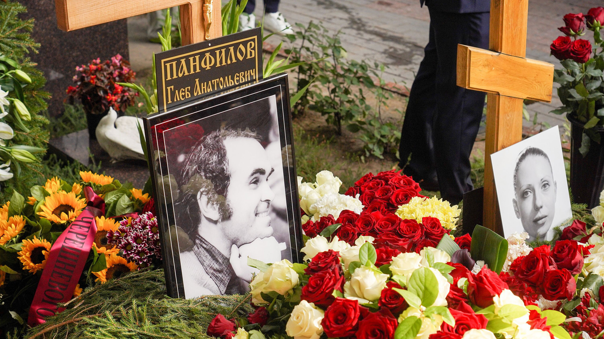 На Новодевичьем кладбище простились с выдающимся Мастером