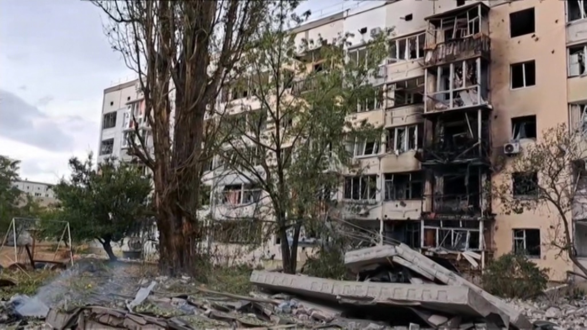 ВСУ обстреляли жилой квартал Новой Каховки