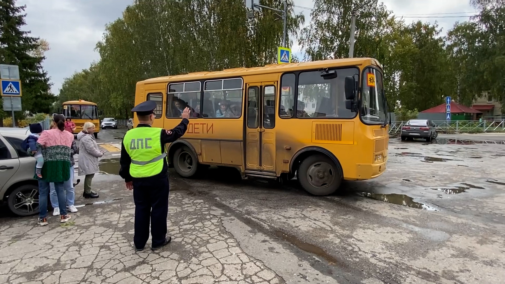 Акция ГАИ по безопасности в школьных автобусах