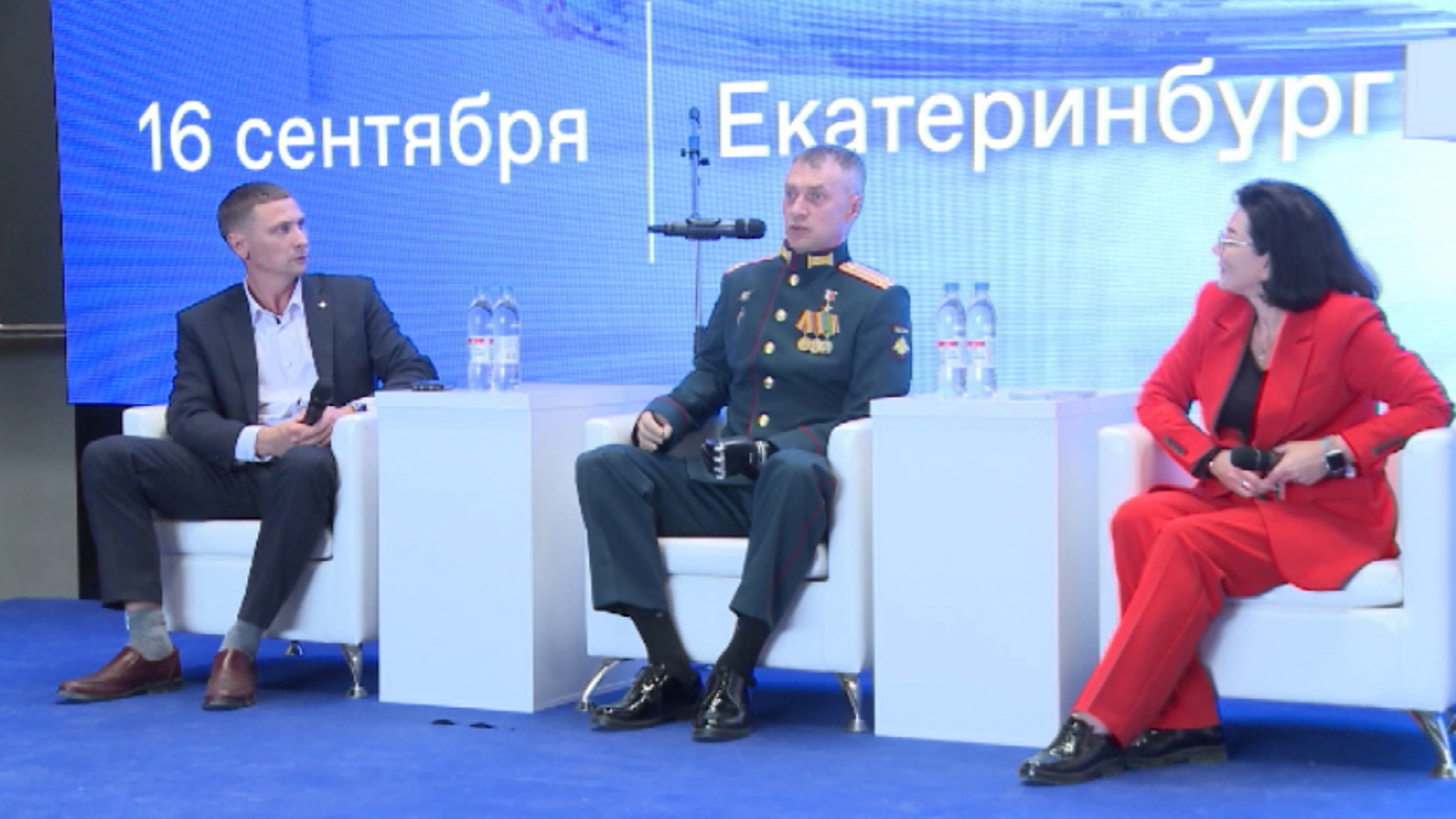 Встречу со студентами провел Герой России, участник СВО Максим Шоломов