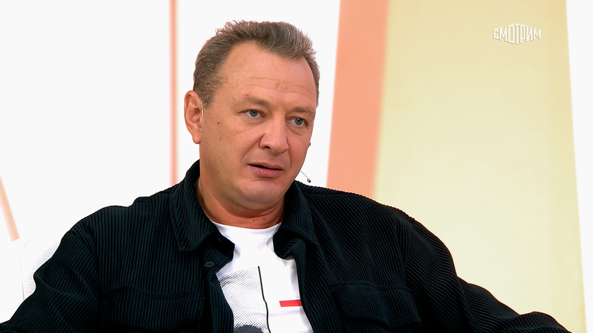 "Меня ушли": Башаров прокомментировал уход из "Школы современной пьесы"