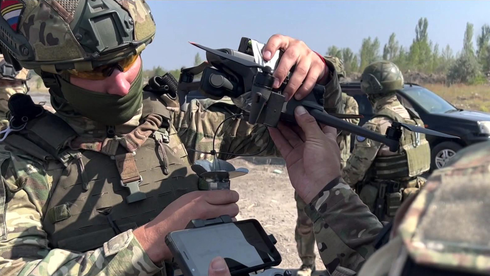 По позициям боевиков под Урожайным подразделения "Каскада" бьют из танков