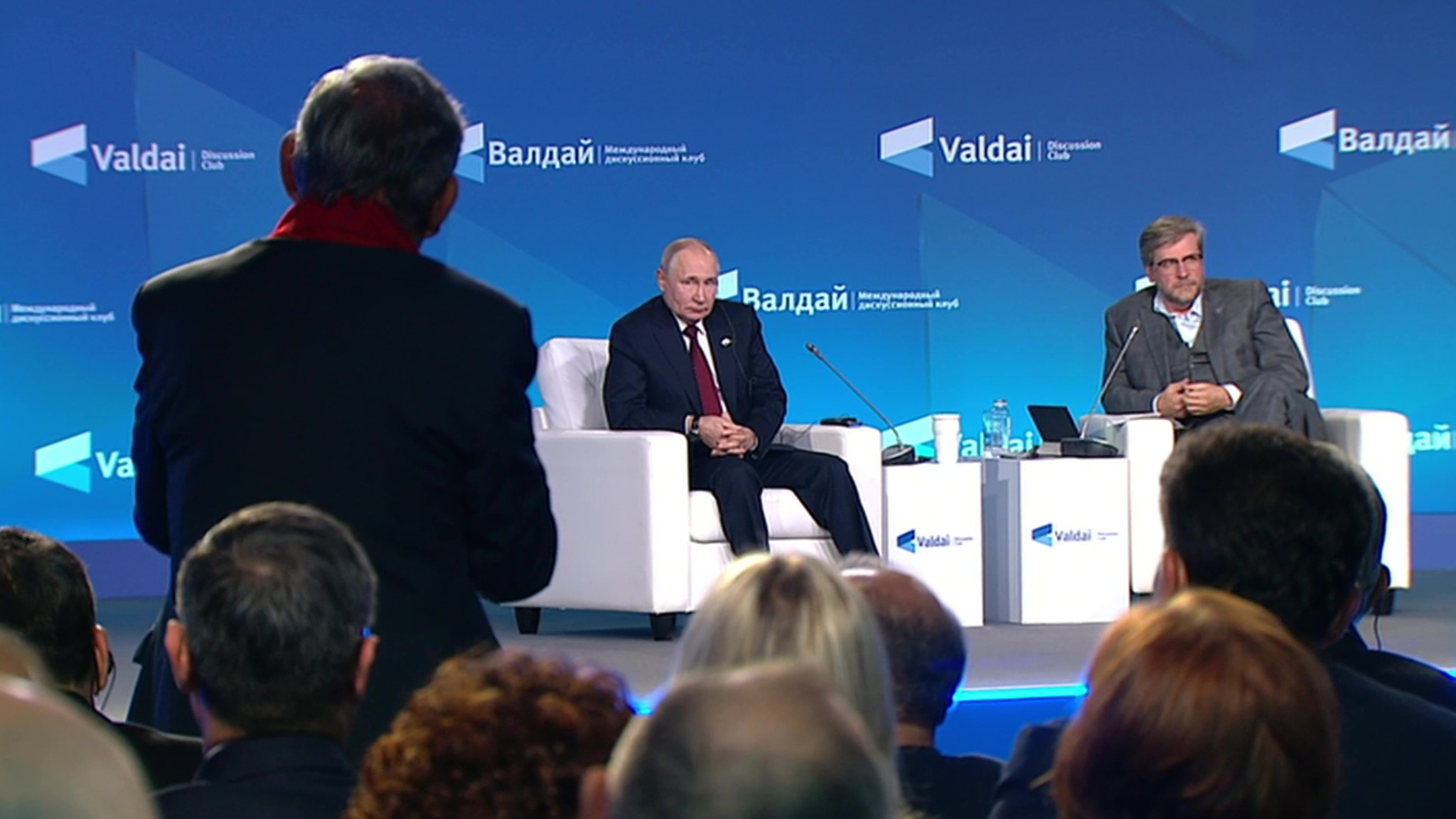 Прямой и откровенный разговор: Путин ответил на ряд вопросов