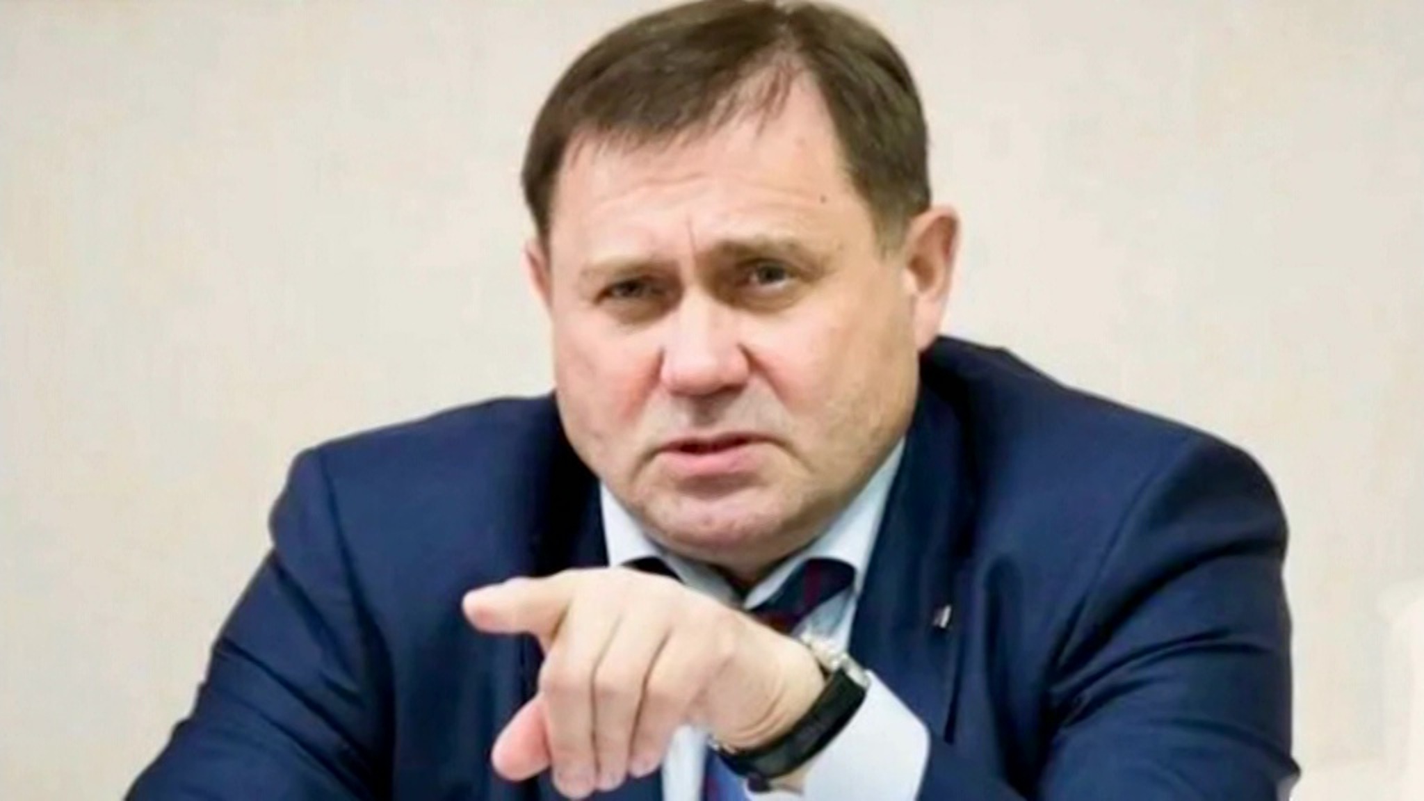 Влиятельный судья пытался расплатиться поддельной купюрой