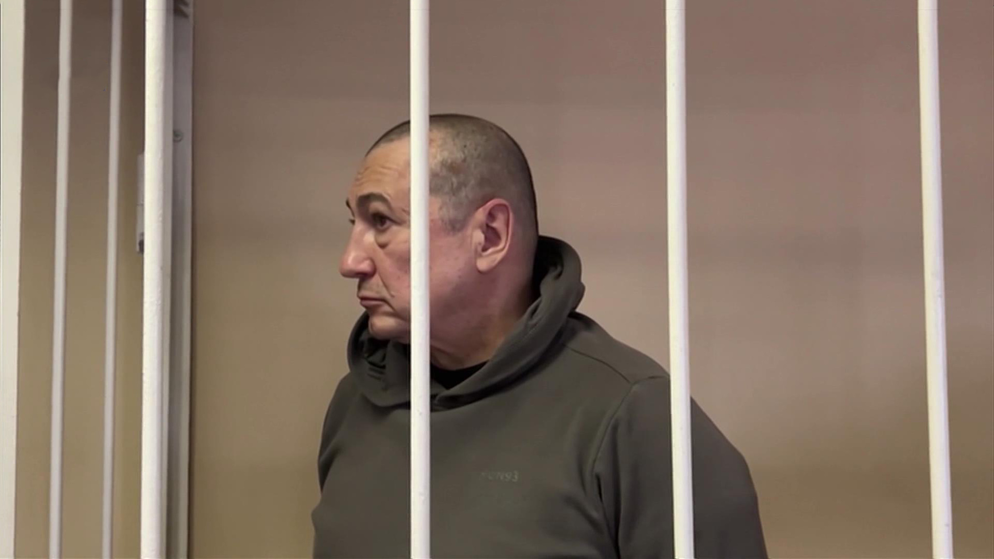 Экс-глава омского УФНС вместе с налогами собрал взятку
