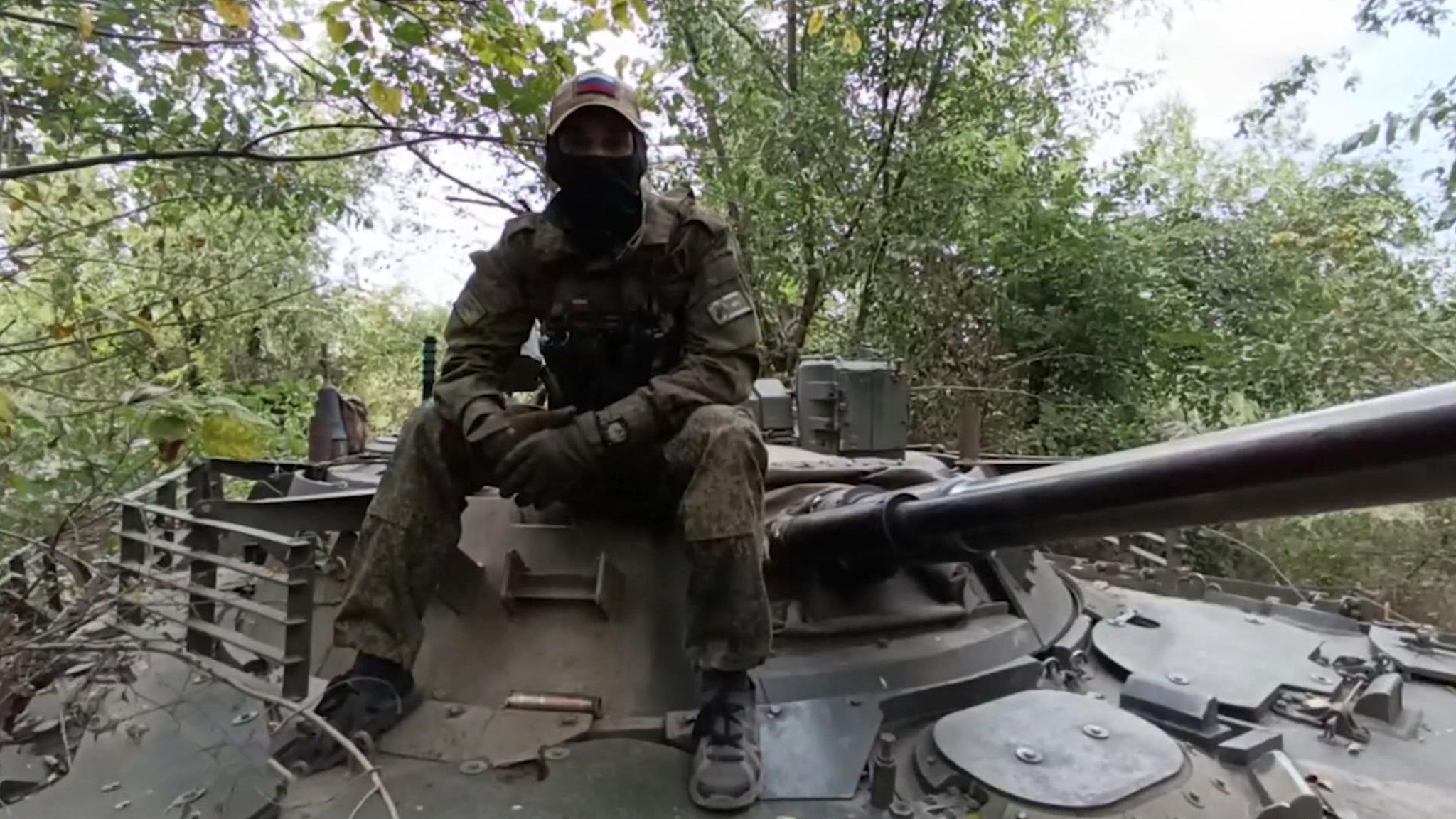 Наши войска находятся в активной обороне на южнодонецком направлении