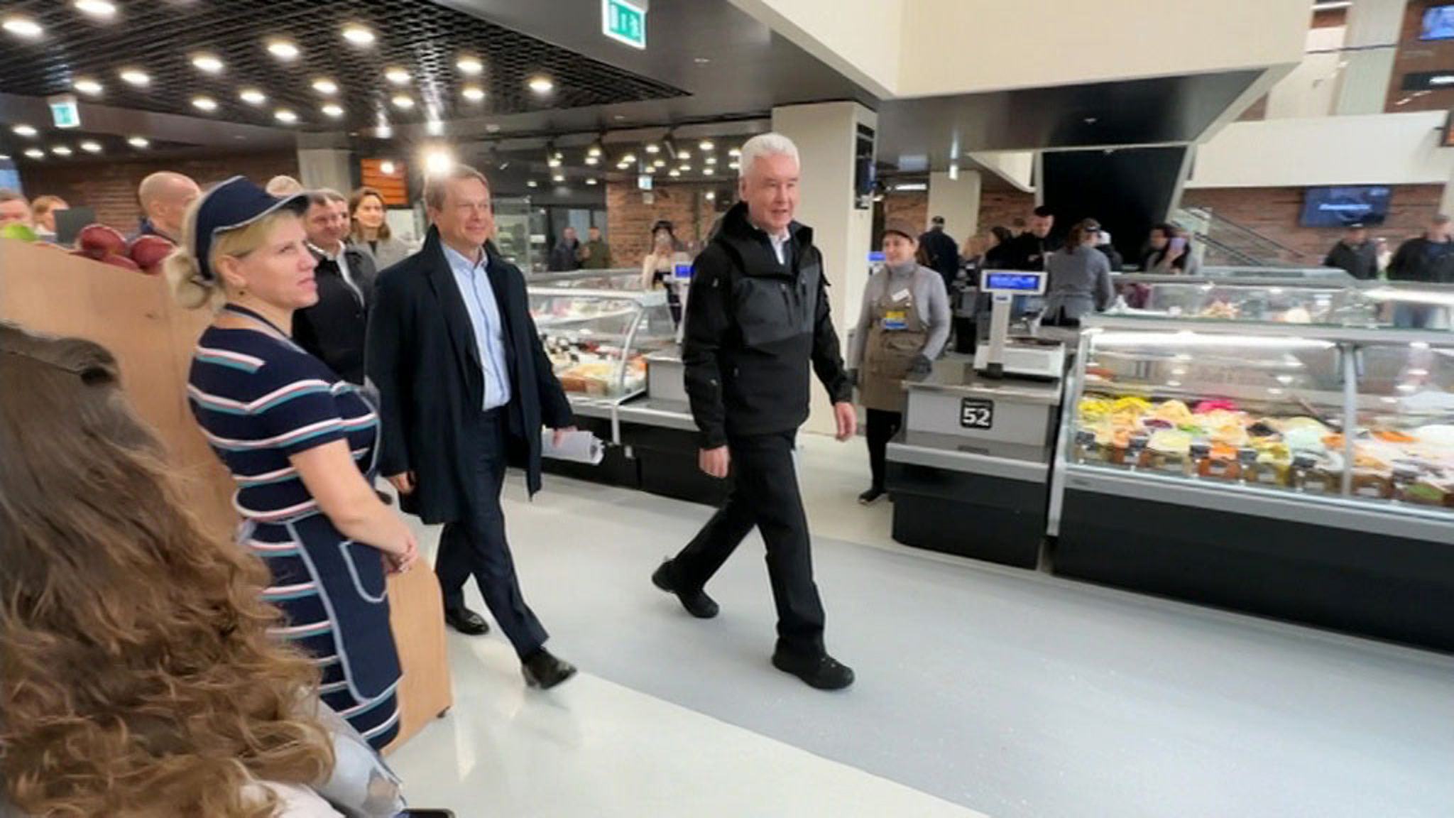 Мэр Москвы открыл обновленный Царицынский рынок