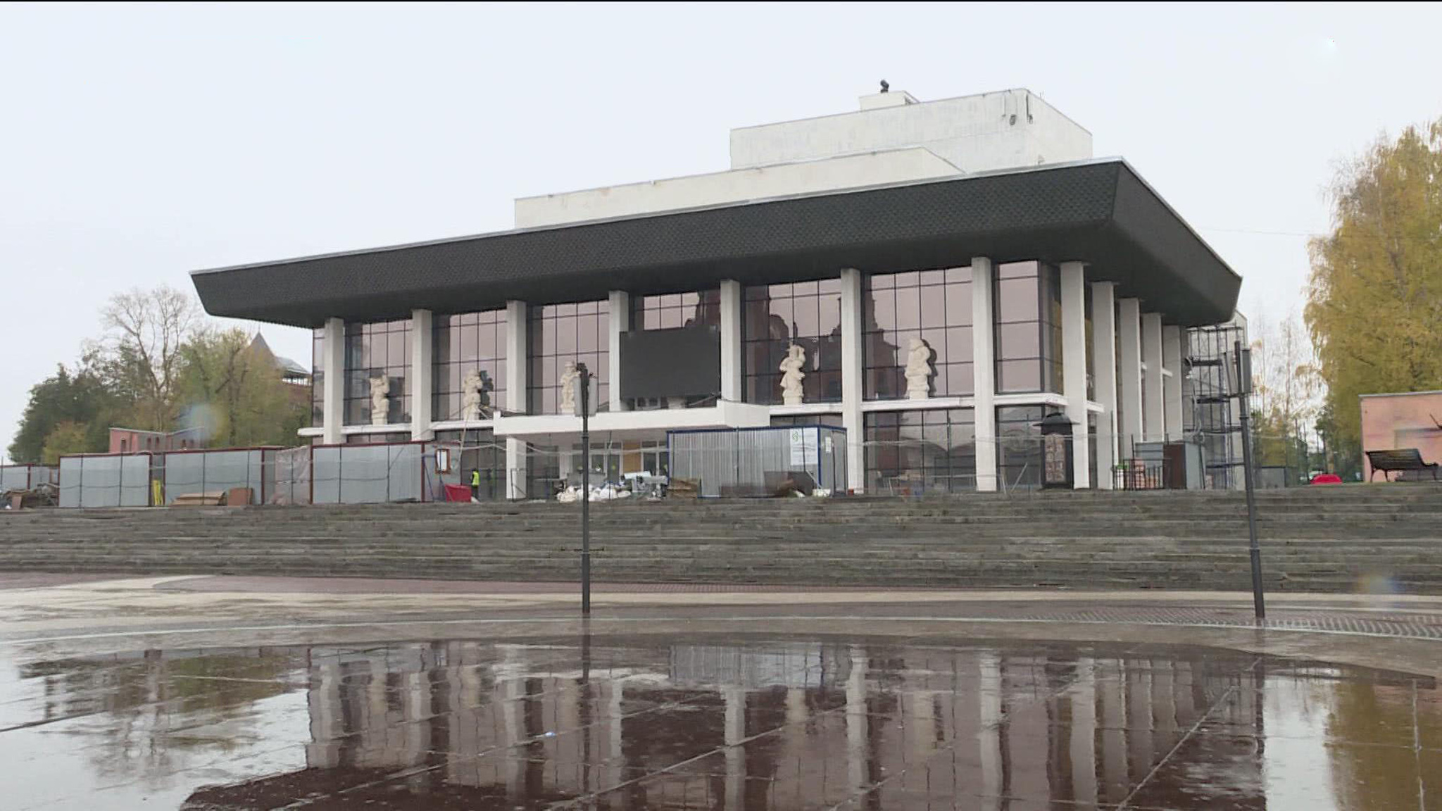Во Владимире продолжается реконструкция Театра драмы