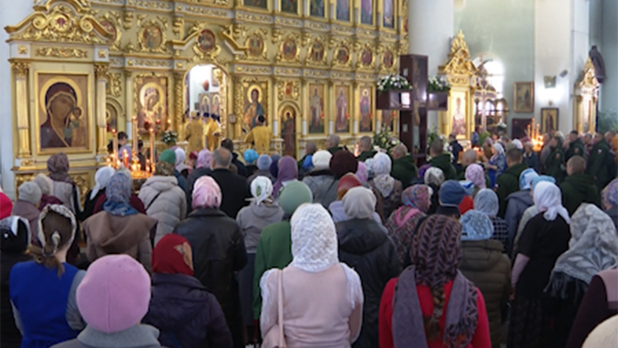Более 2 тысяч верующих приняли участие в крестном ходе с Годеновским крестом в Чите