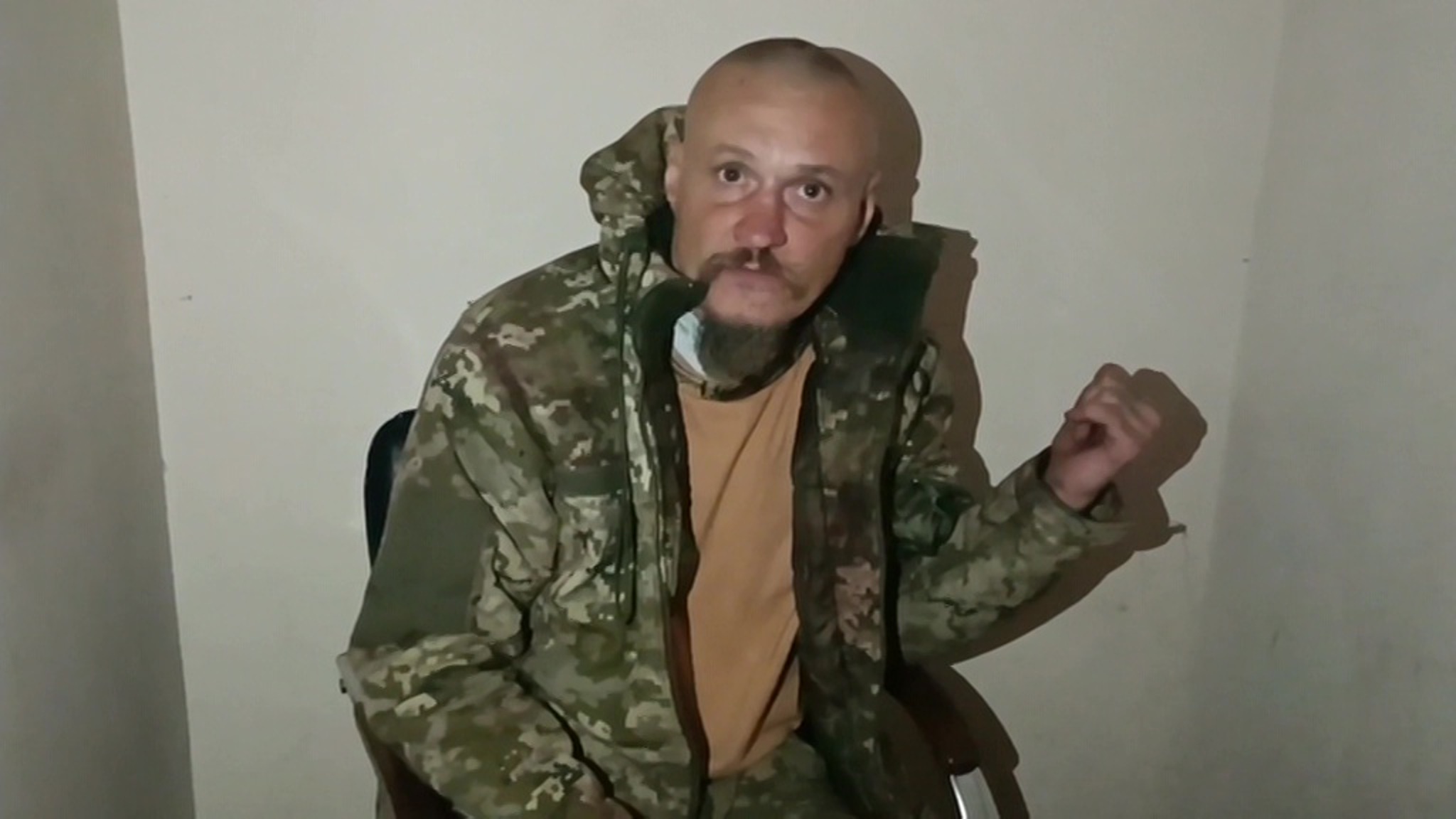 Солдаты ВСУ сдаются в плен, чтобы выжить