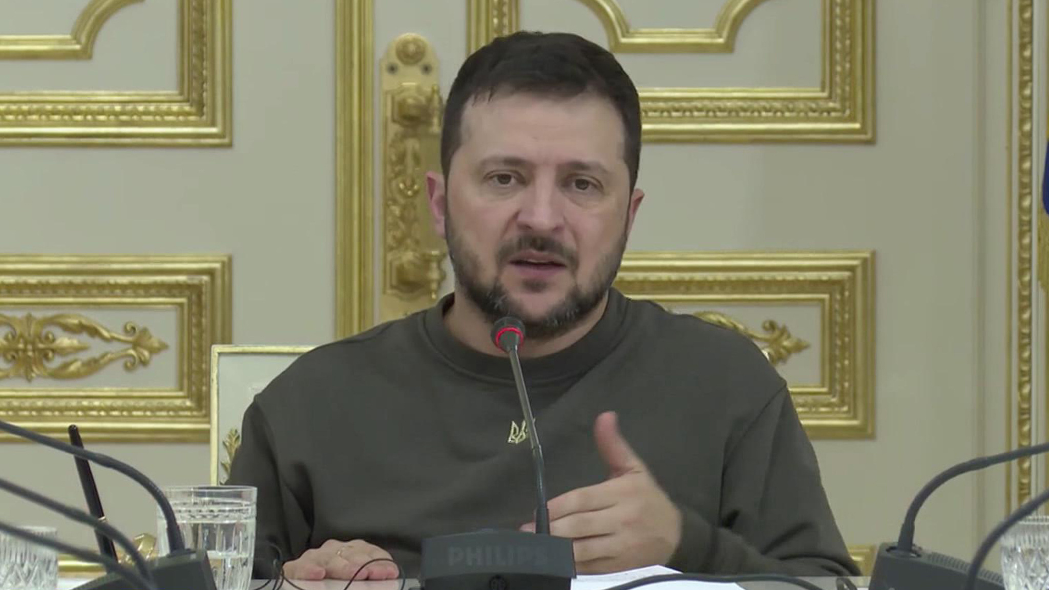 Кэмерон пообещал Зеленскому моральную поддержку