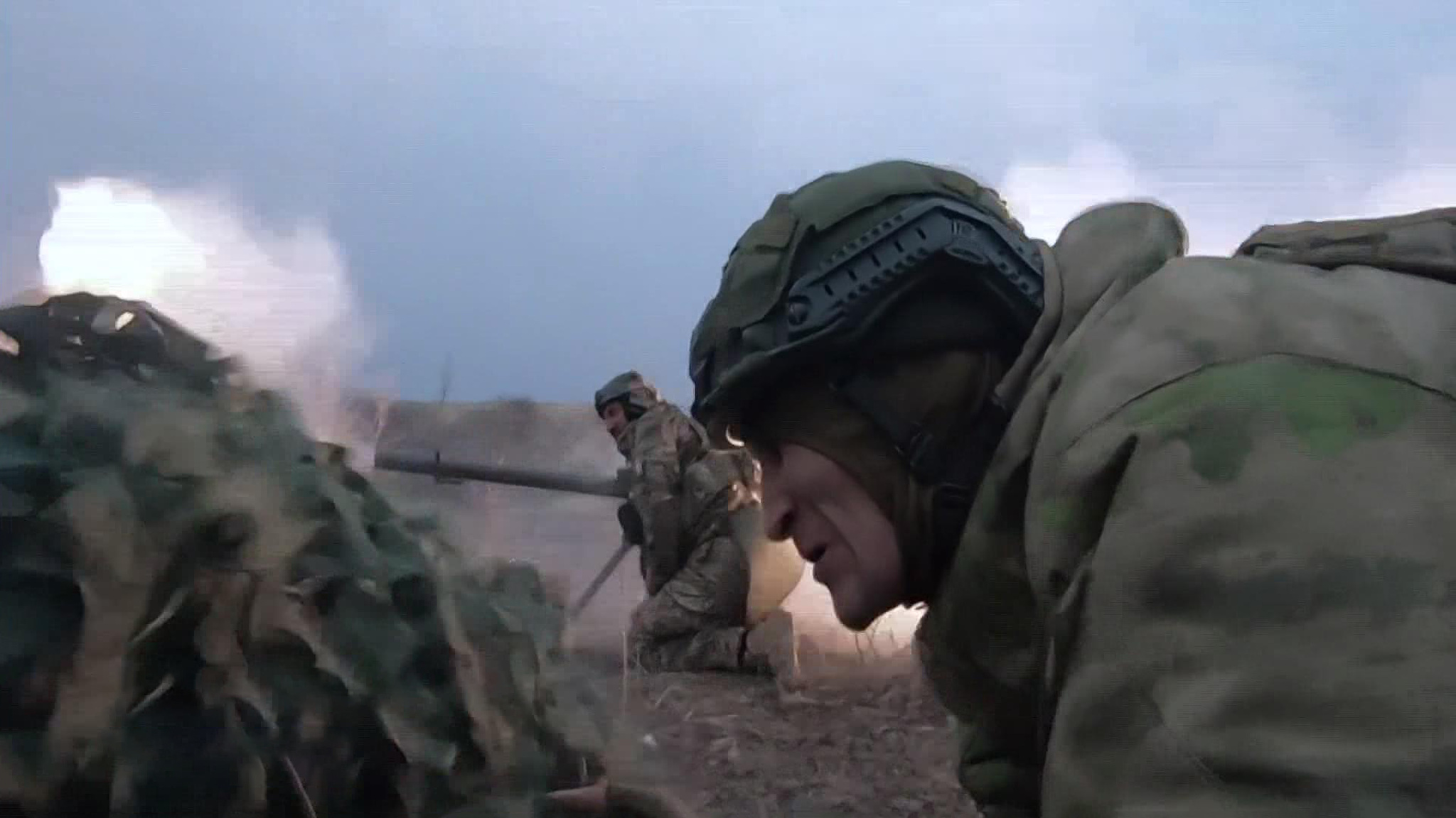 Под пулями. Репортаж из окопов