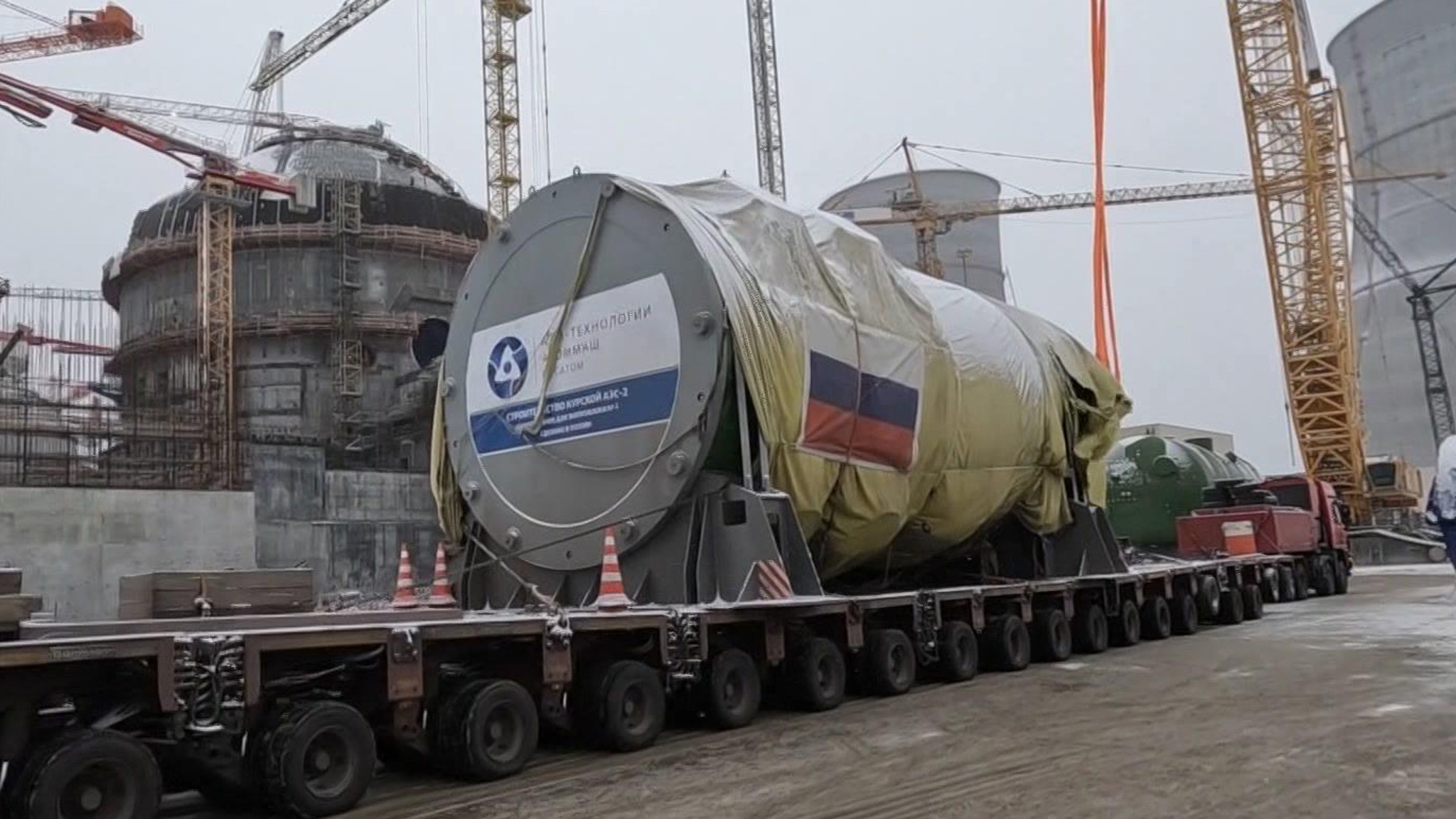 На Курчатовскую АЭС привезли новый реактор
