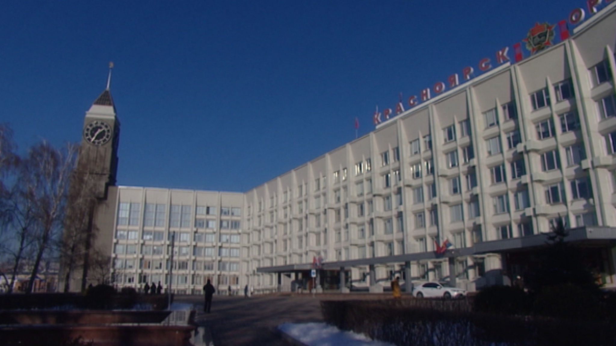 С 1 января всем бюджетникам края поднимут зарплату