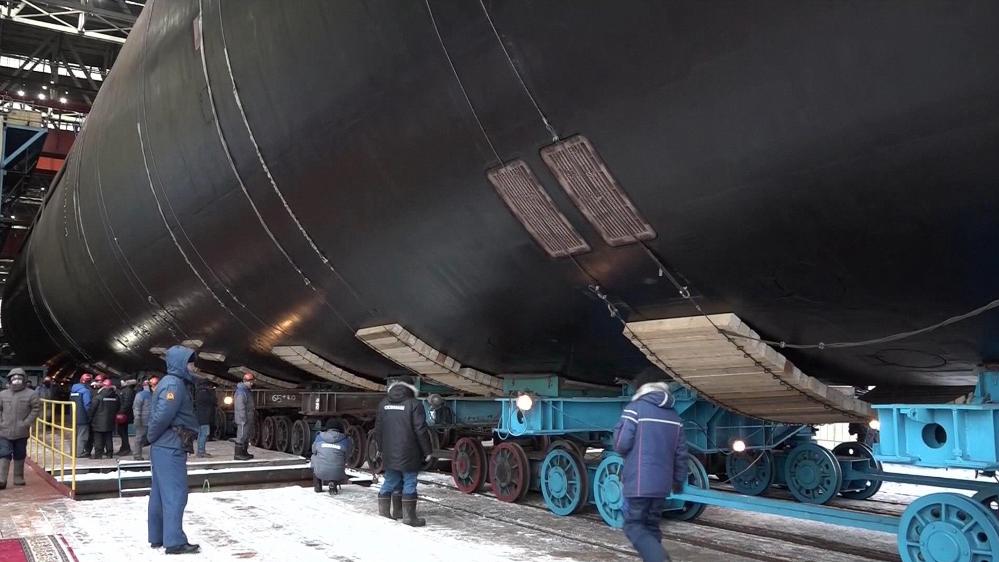 АПЛ "Архангельск" торжественно спущена на воду