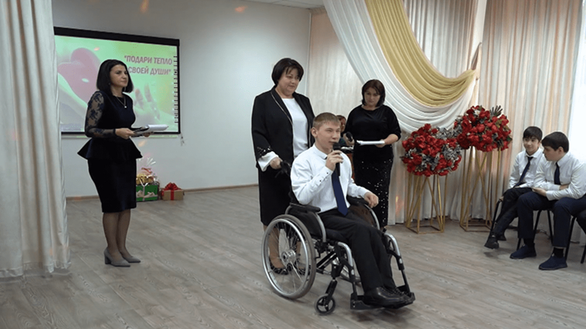 В республиканском детском доме-интернате для детей-инвалидов "Забота" прошло мероприятие, посвященное Дня инвалидов