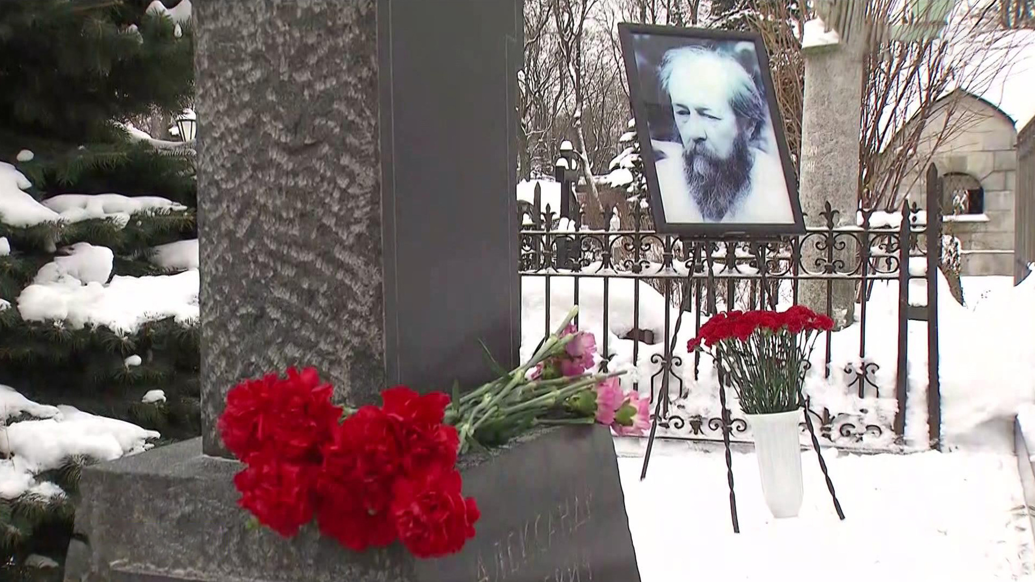 11 декабря – 105 лет со дня рождения Александра Солженицына