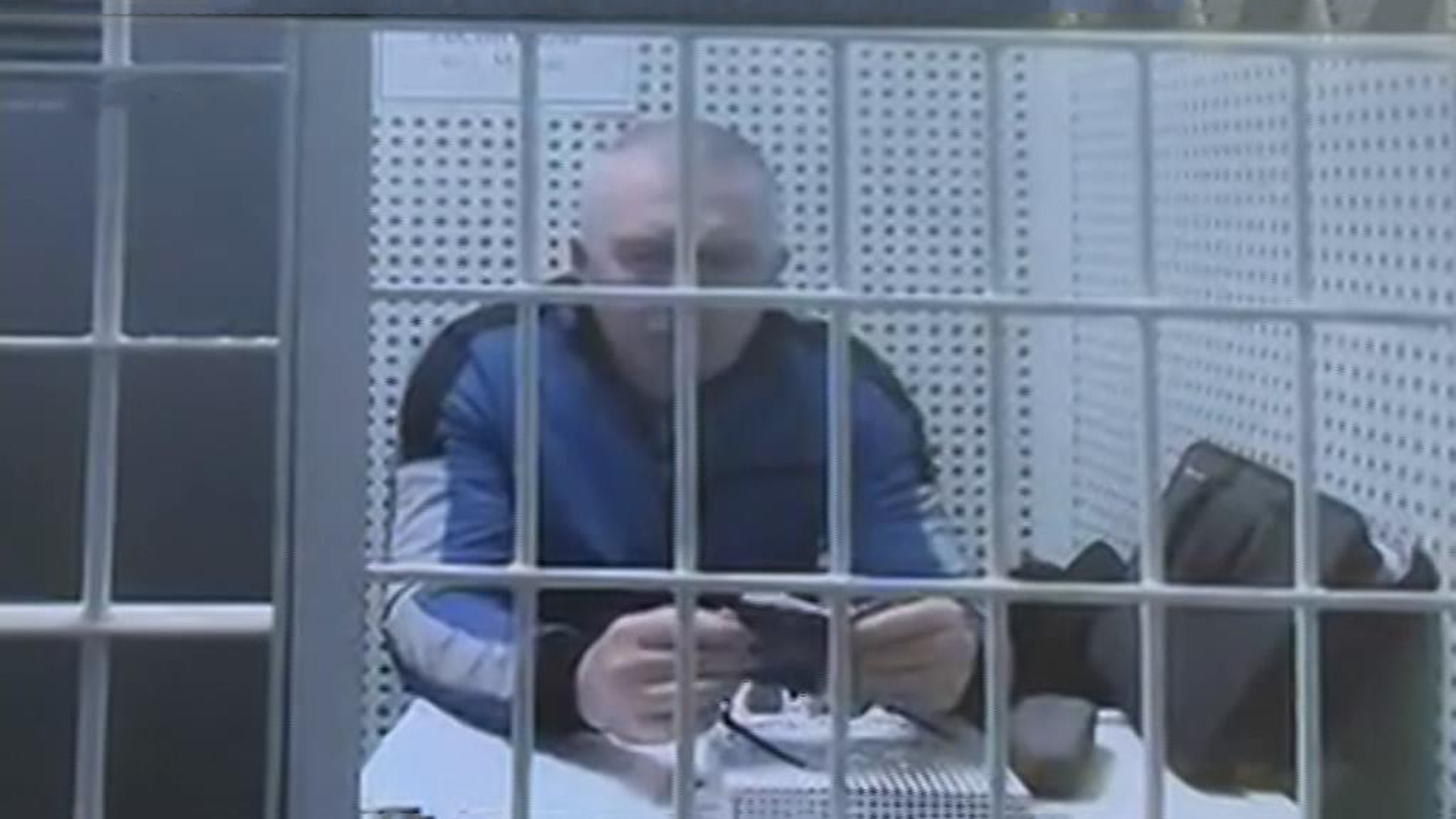 Суд оставил под стражей экс-главу ГИБДД Орловской области
