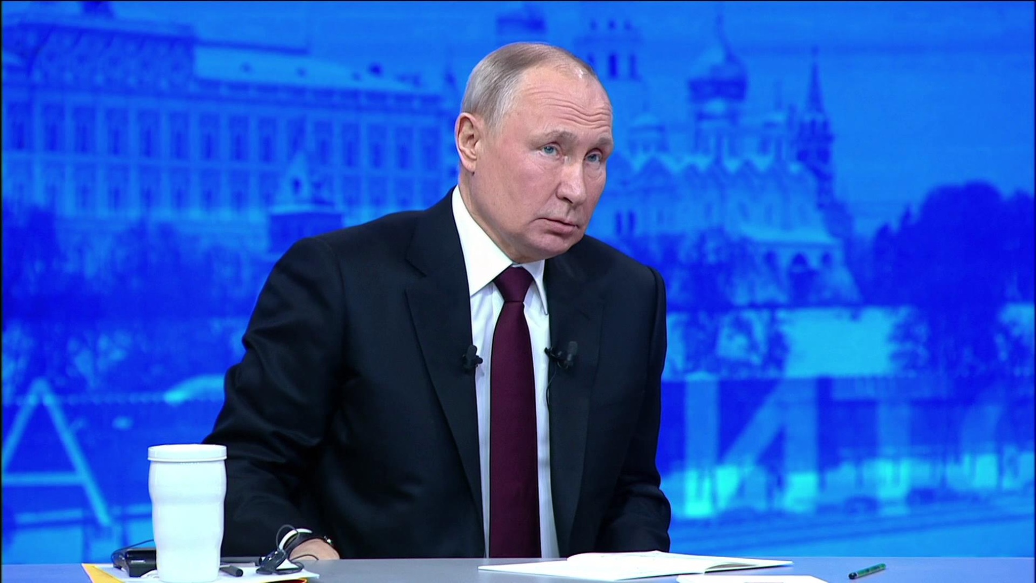 Путин: мы не уклоняемся от контактов с европейскими странами