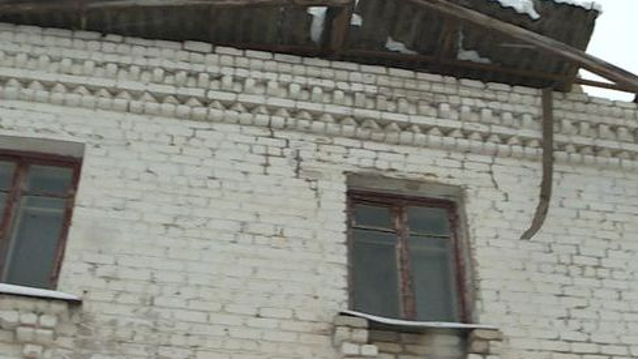 В Орле ищут средства на новые квартиры для жителей дома на Васильевской
