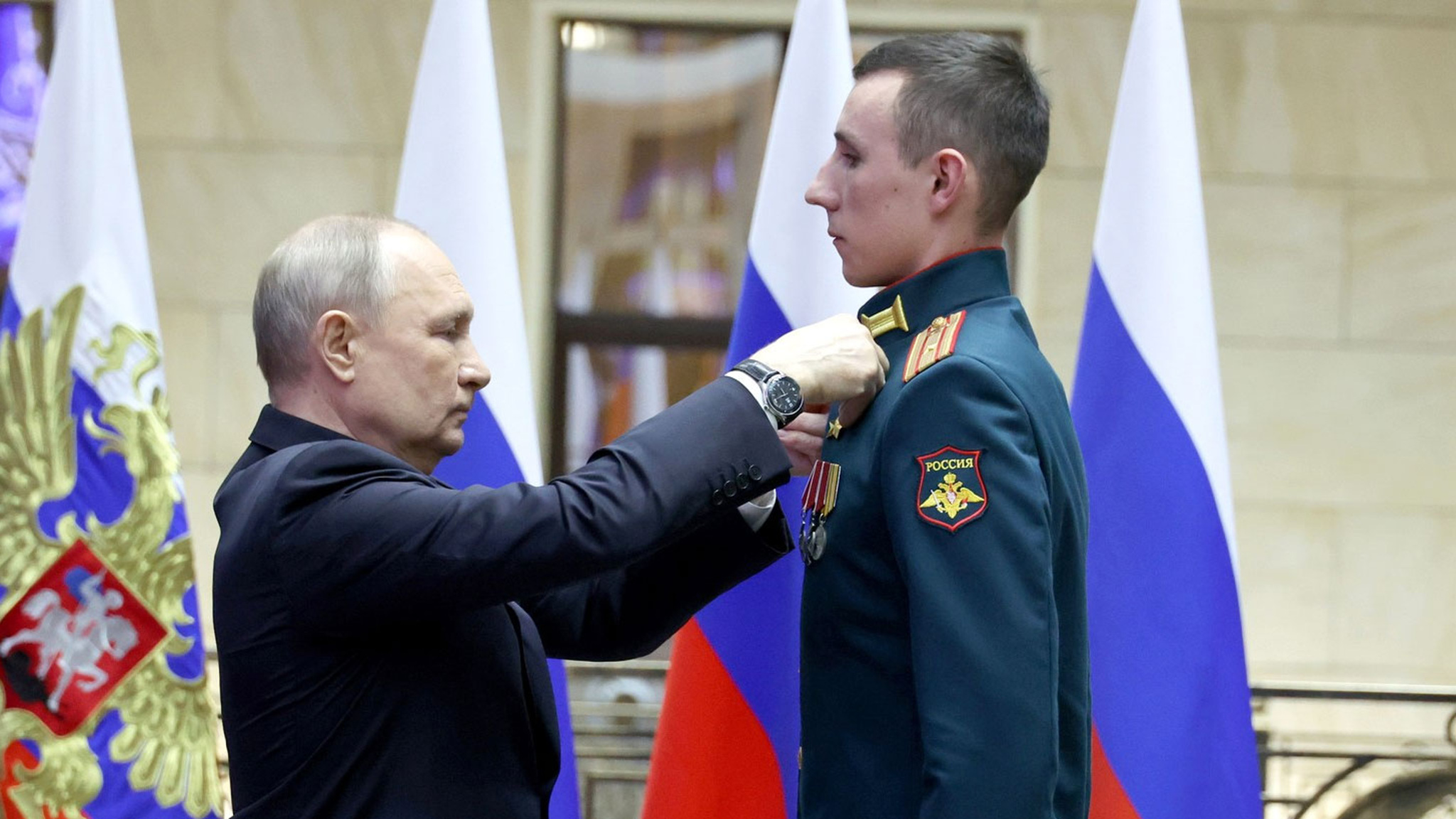 Золотые звезды из рук президента стали высшей наградой для участников СВО