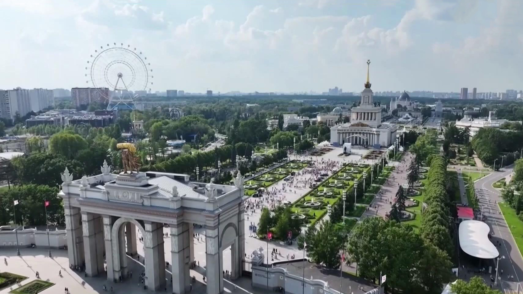 Мэр выступил с ежегодным отчетом в Мосгордуме
