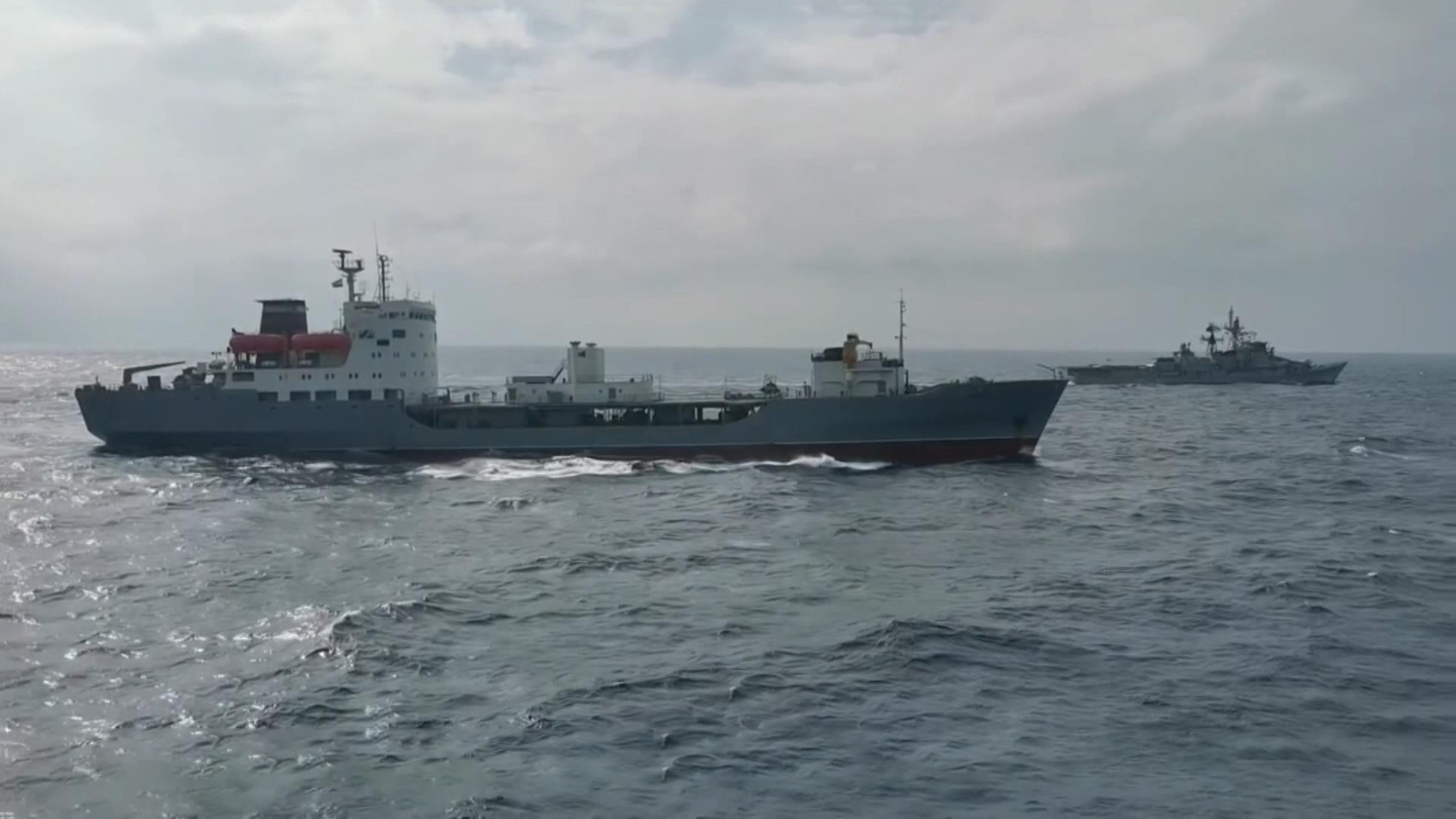Во Владивосток из дальнего похода вернулись корабли Тихоокеанского флота