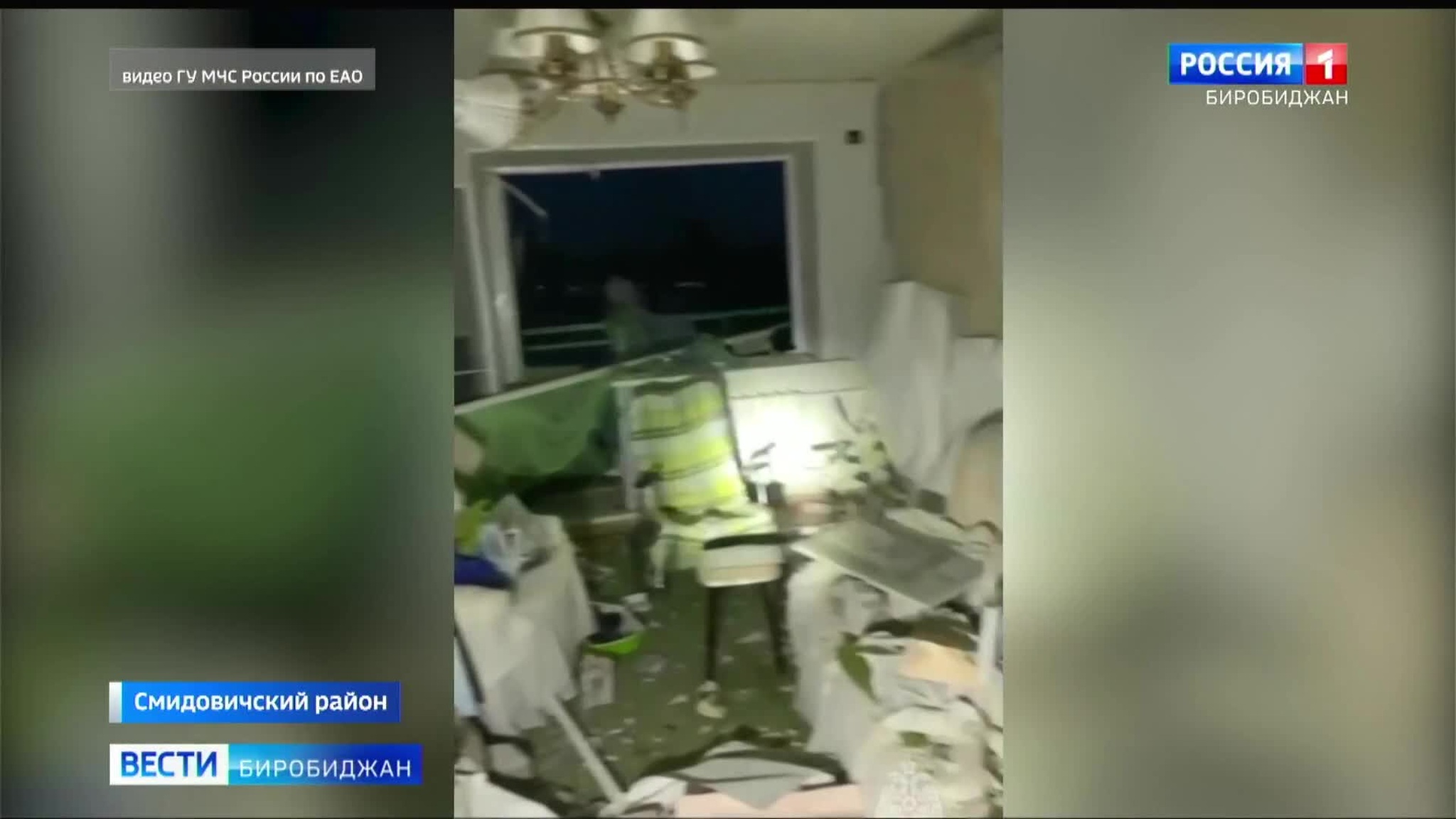 В поселке Аур сегодня утром произошел хлопок газа в квартире на третьем этаже дома