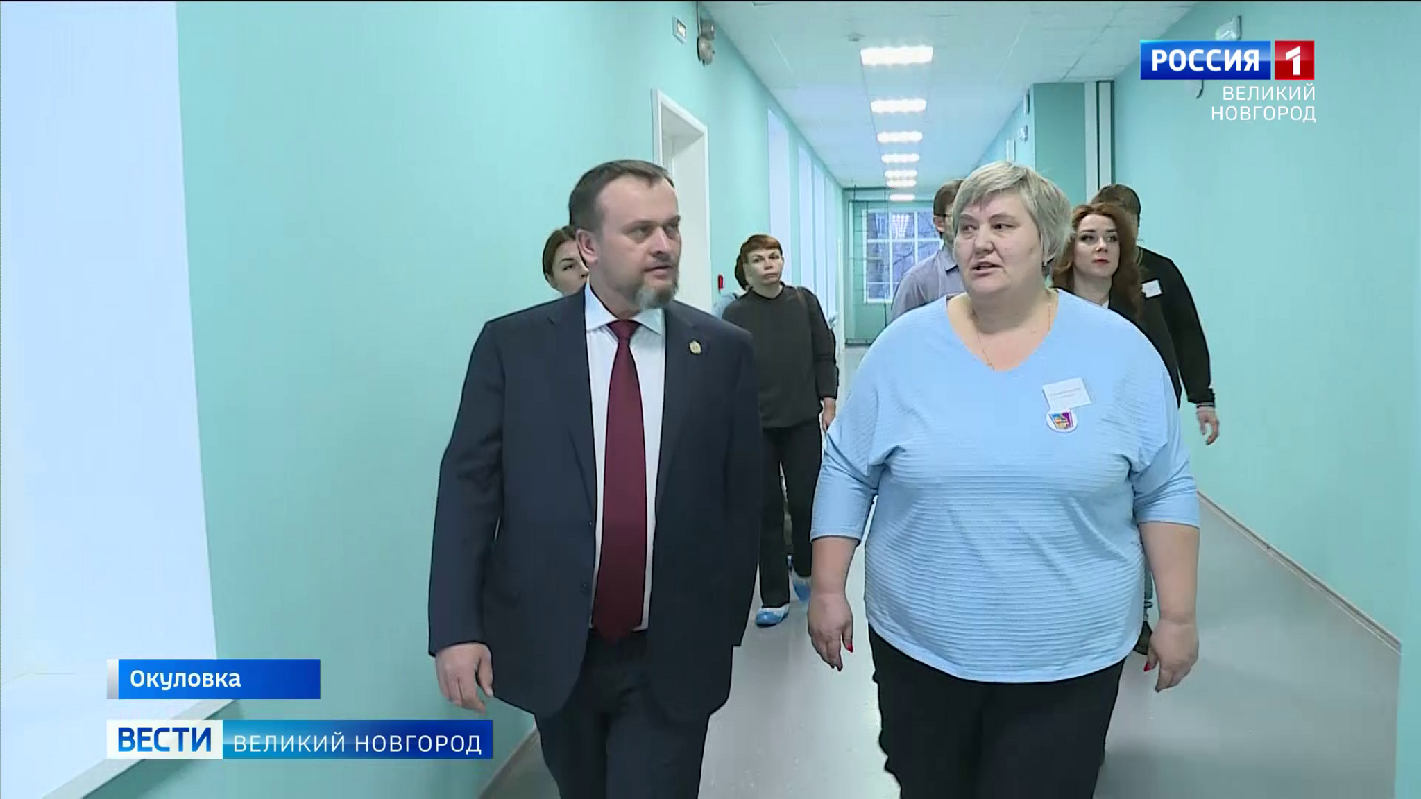 Губернатор Андрей Никитин оценил капремонт Окуловской школы №2