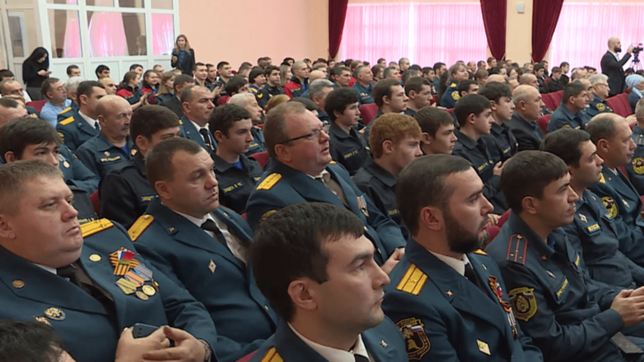 В столице Карачаево-Черкесии прошло торжественное мероприятие, посвященное Дню спасателя