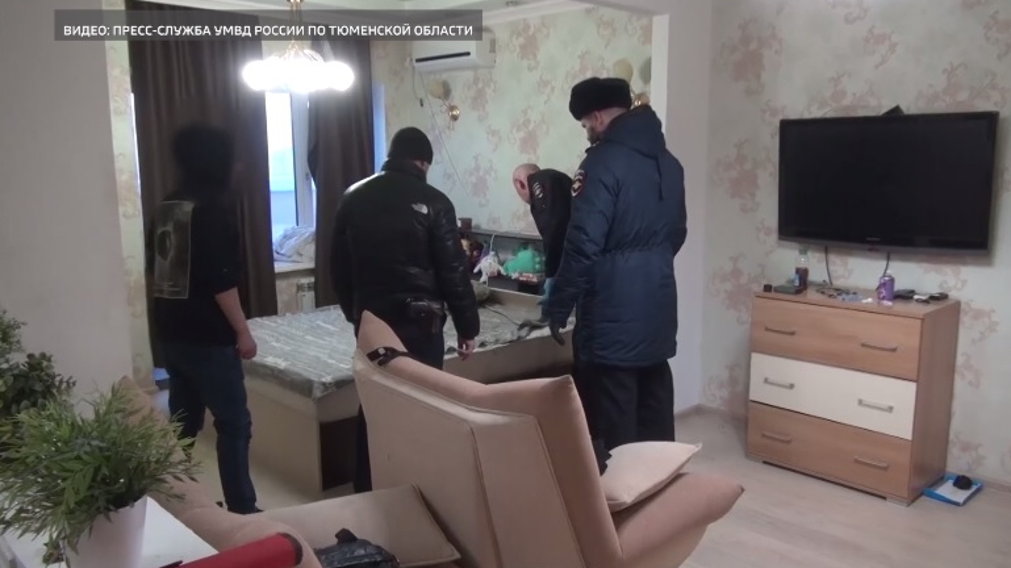 Шестеро на одного: разбойное нападение совершено в Тюмени