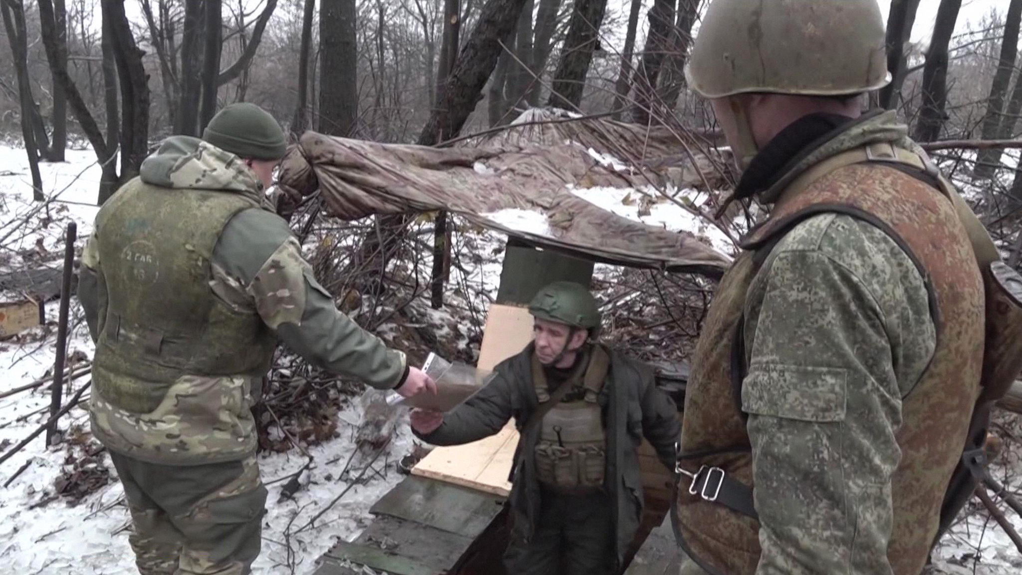 Российские военные в новогоднюю ночь будут и дальше работать по целям