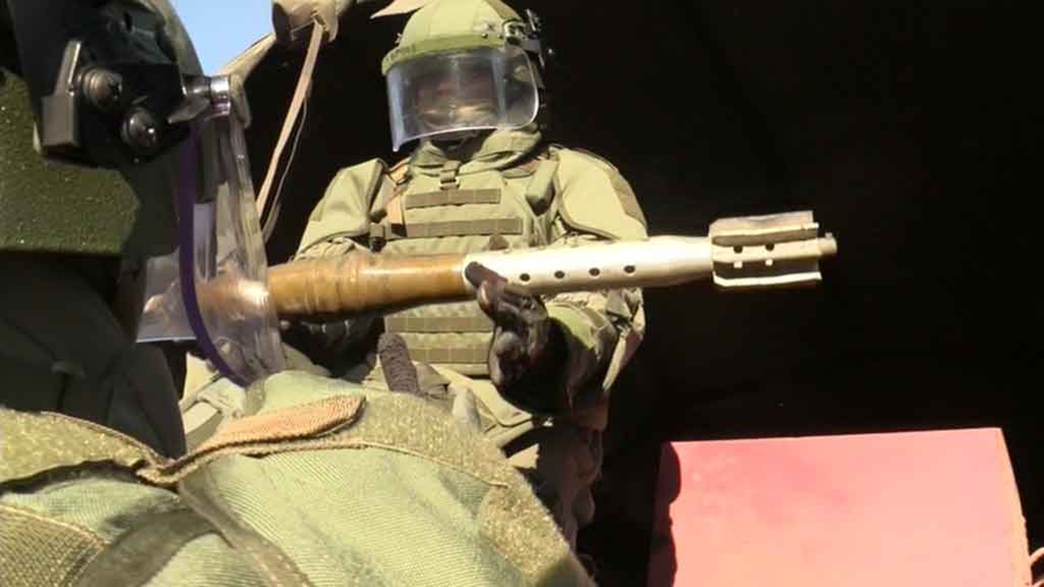 За три месяца в окрестностях Мариуполя обезврежено две тысячи мин