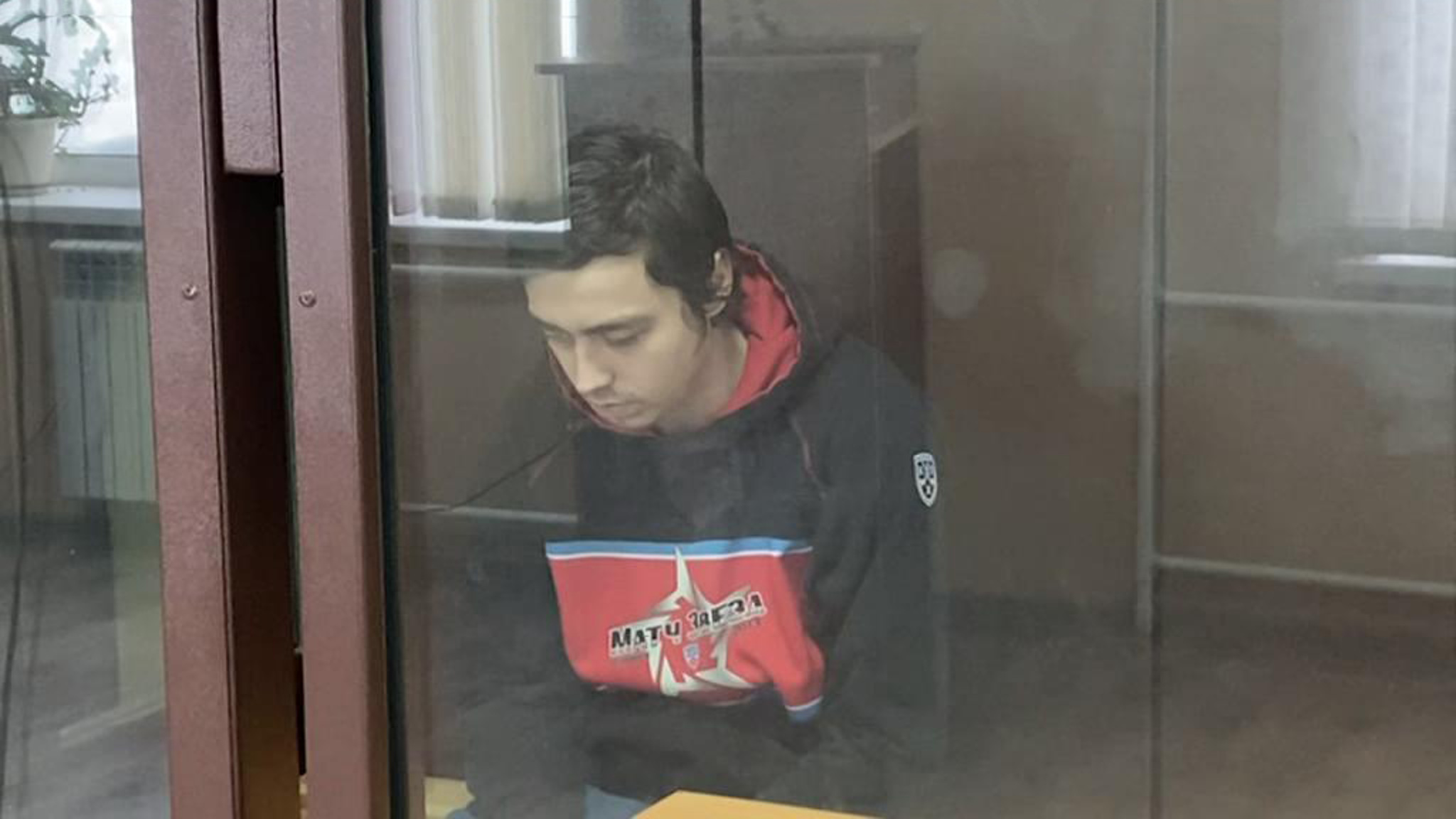 Зачинщик драки попал в изолятор за нападение на ветерана СВО
