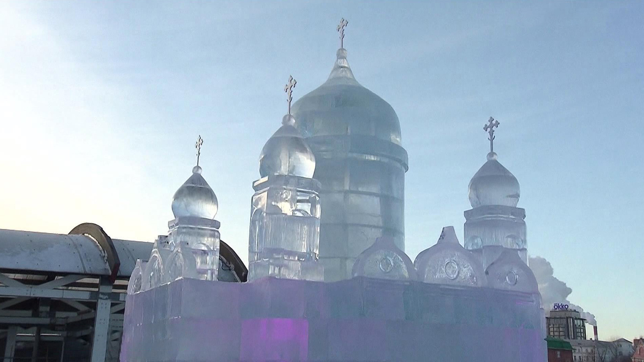 Морозы забавам не помеха: как развлекаются москвичи и туристы