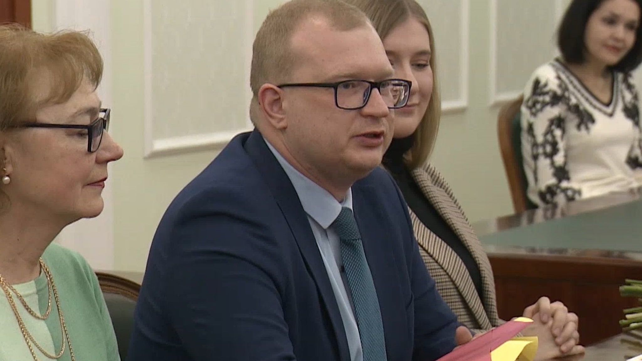 Работу журналистов Марий Эл отметили наградами ко Дню печати