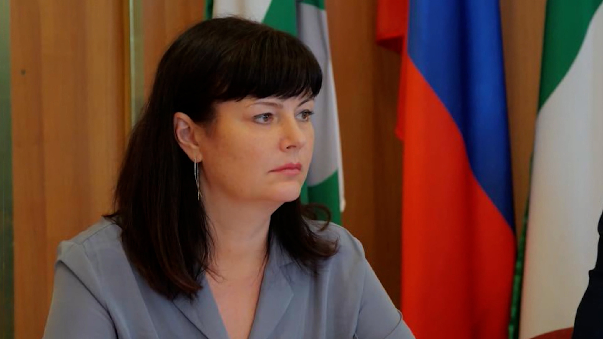 Мэр Кургана ушла в отставку под аплодисменты