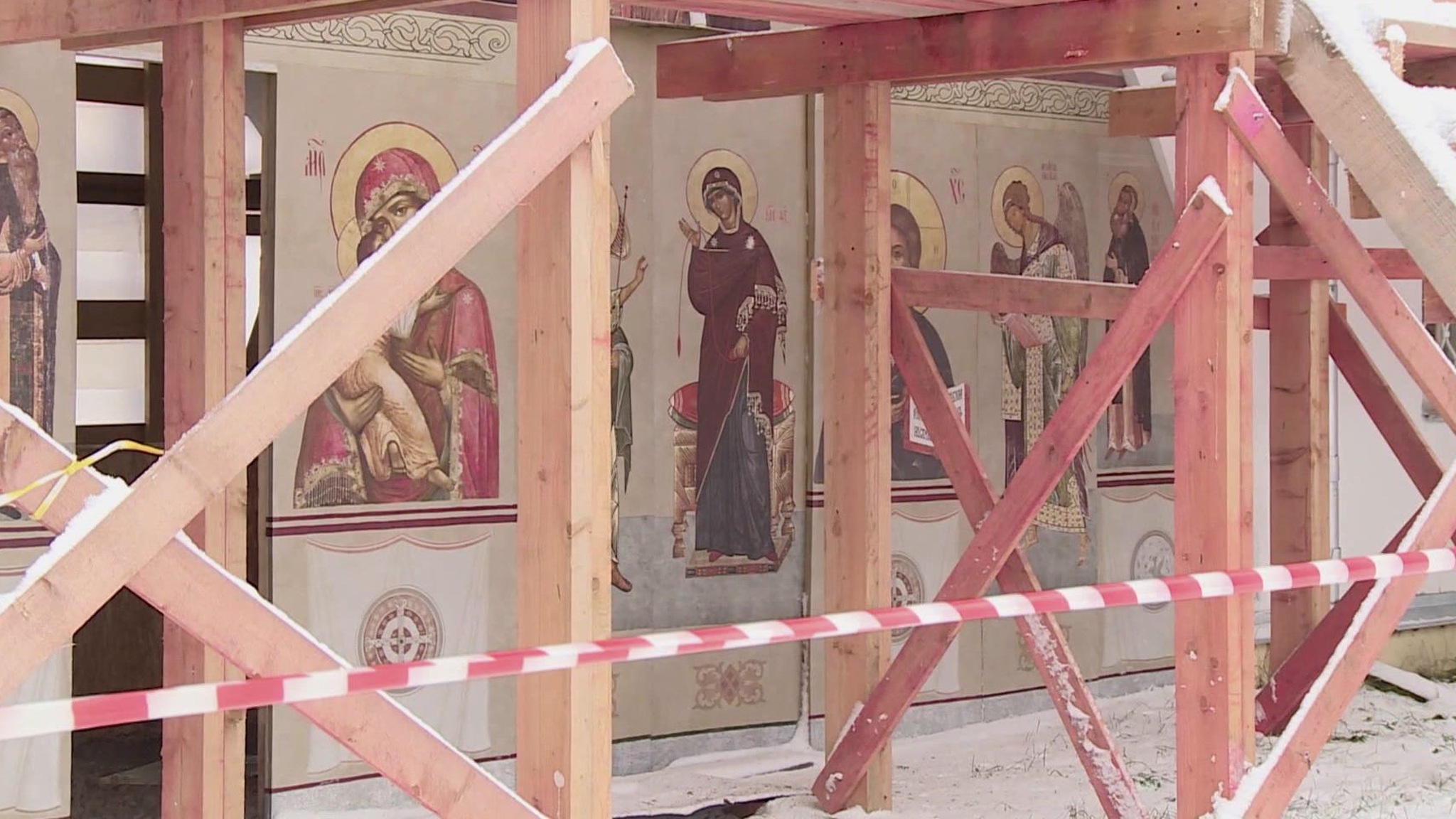 В Иоанно-Богословском Крыпецком монастыре завершается реставрация крыши и куполов