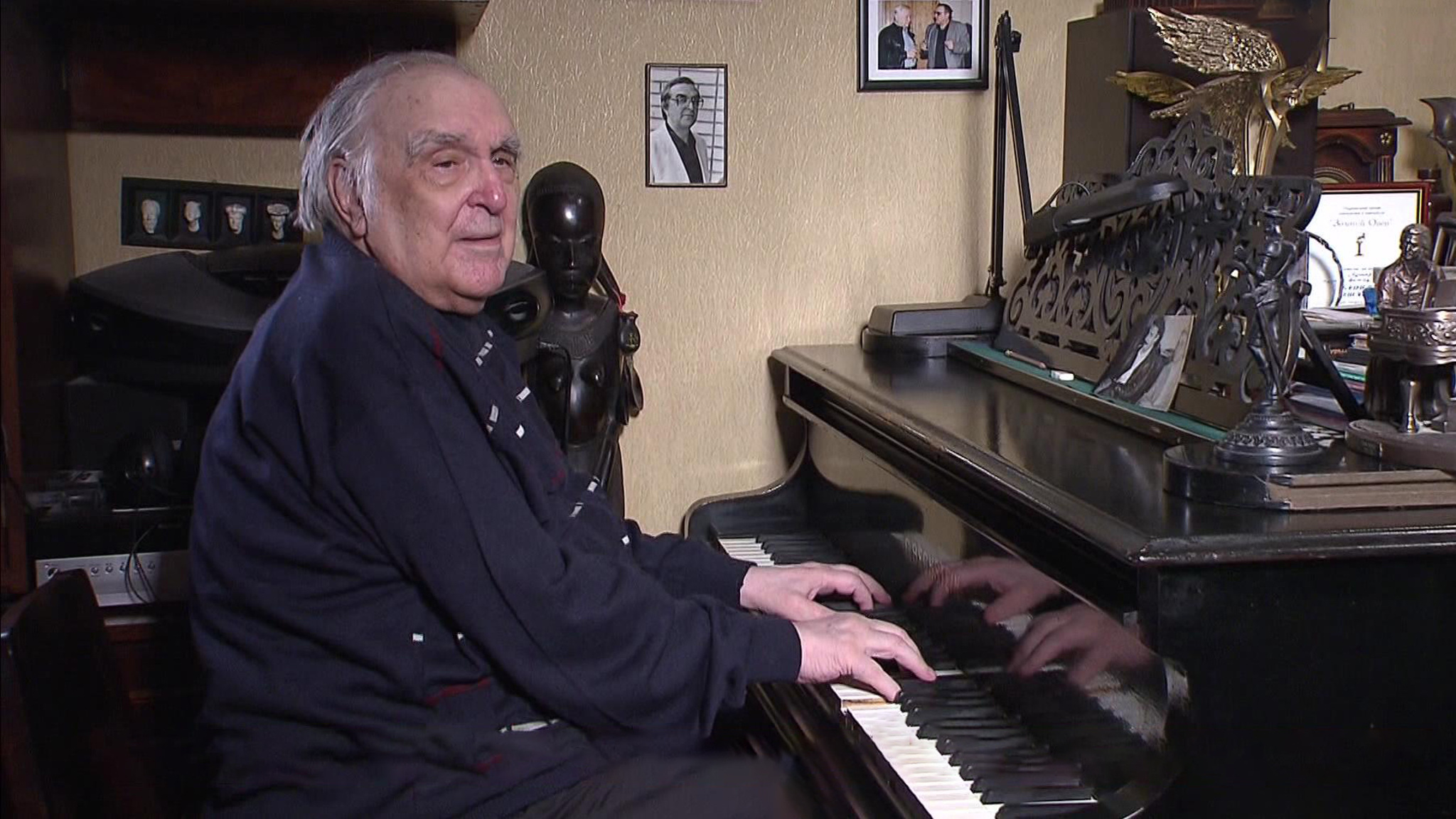 Композитору Владимиру Дашкевичу исполнилось 90 лет