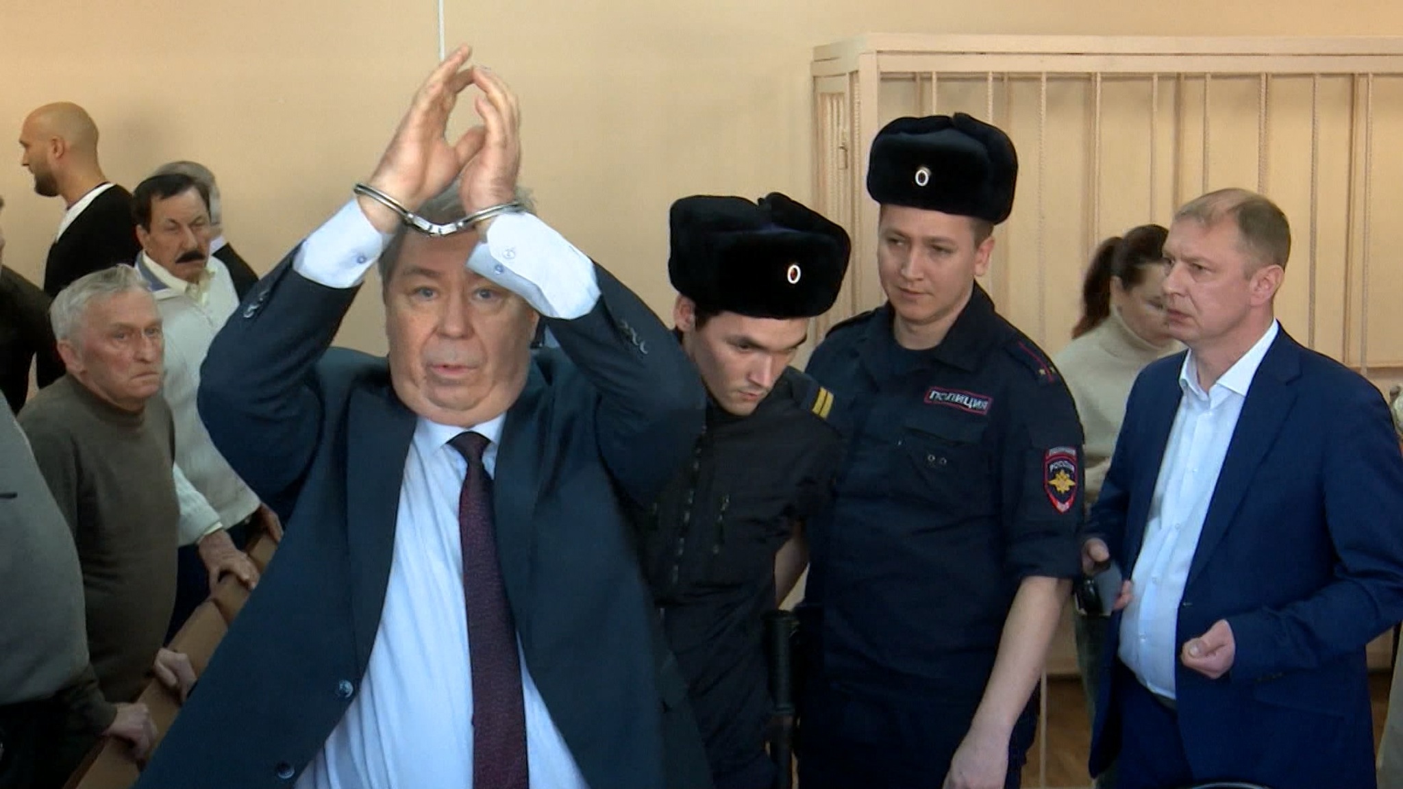 16 лет колонии: завершился суд над экс-главой ПФР Челябинской области