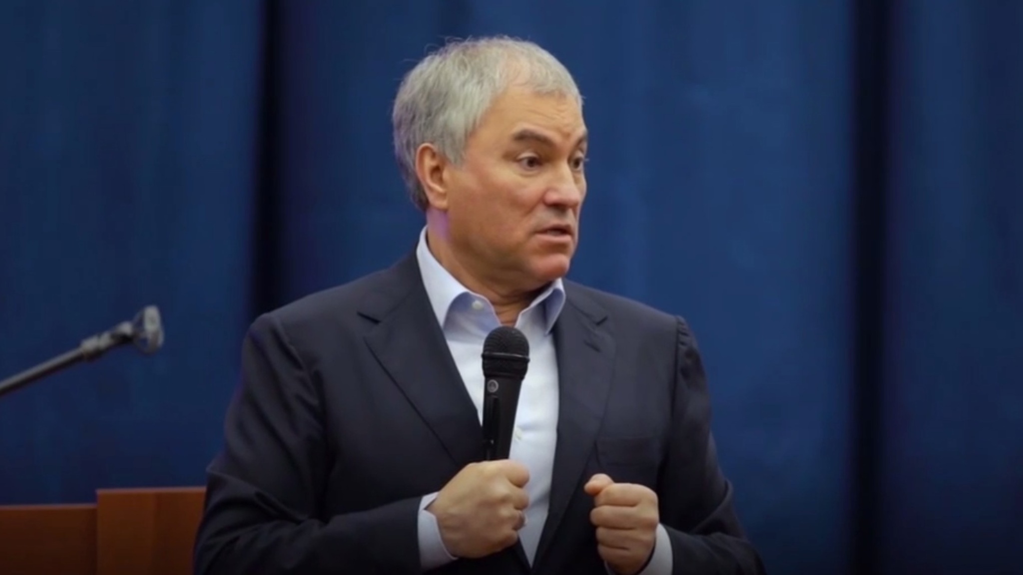 Володин предложил создать реестр с фамилиями тех, кто допустил в регионе появление многолетних проблем