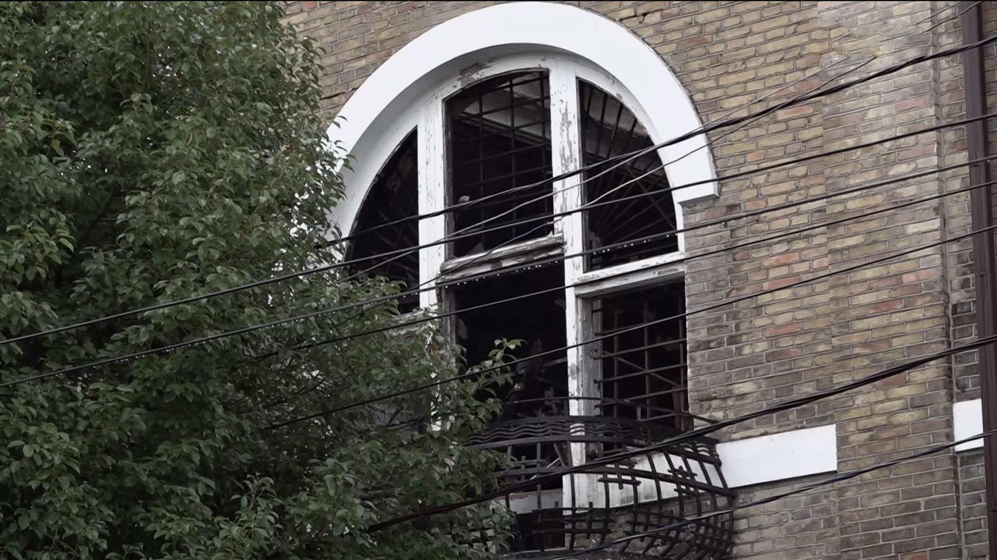 В Абхазии оценивают ущерб от пожара в Национальной картинной галерее