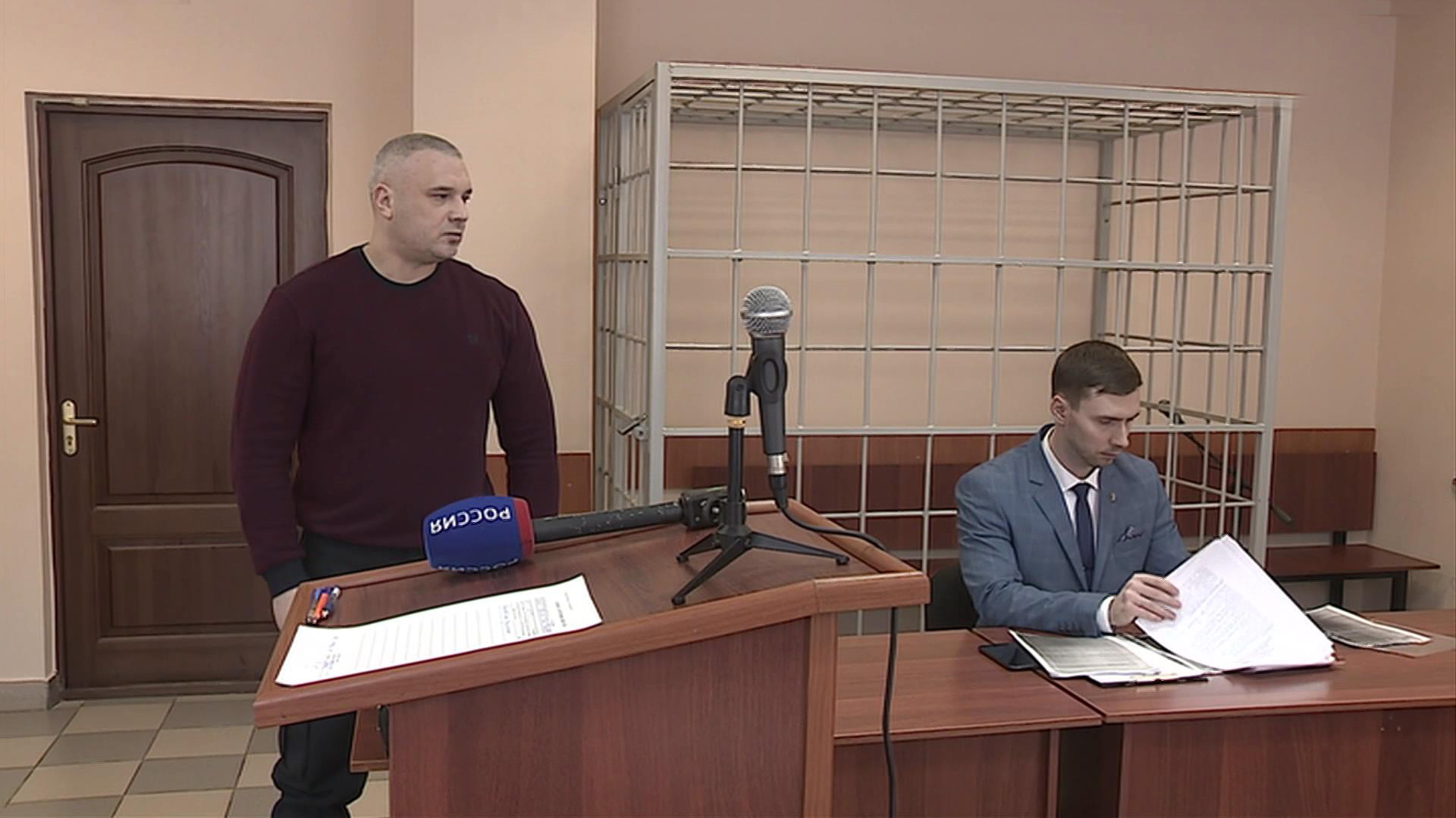 В Омске начался суд над учителем физкультуры
