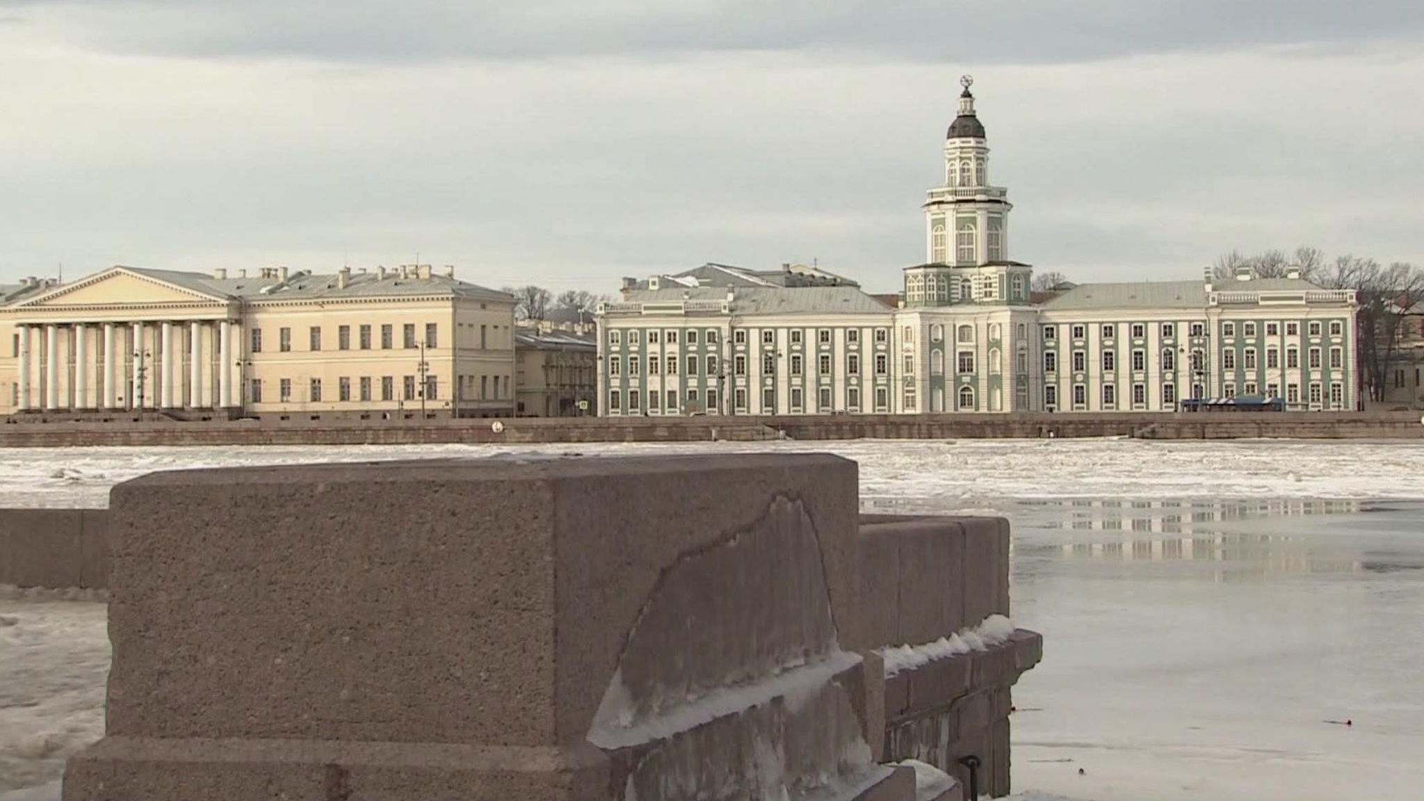 В Петербурге реставрируют скульптуры, пострадавшие от действий вандалов