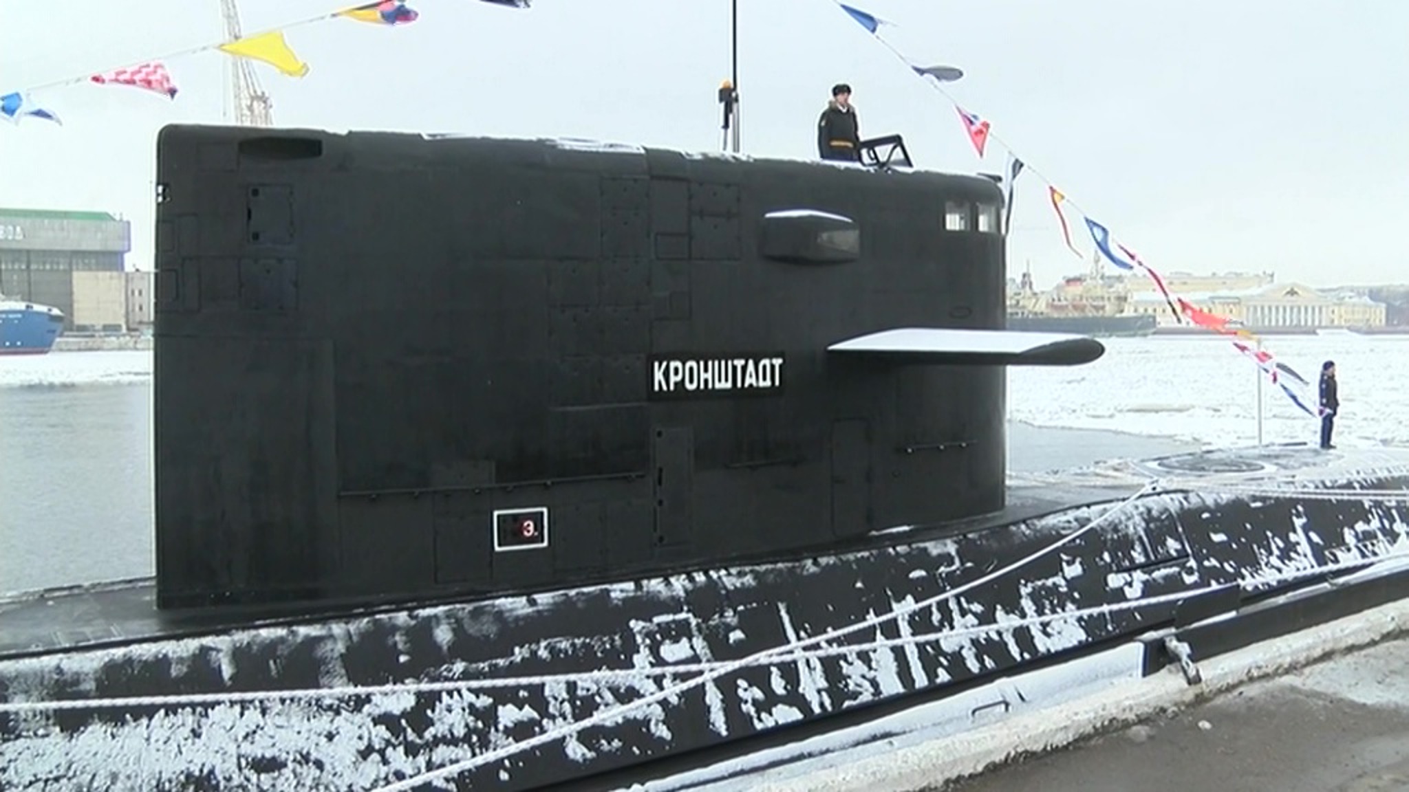 Дизельная подлодка "Кронштадт" вошла в состав Северного флота