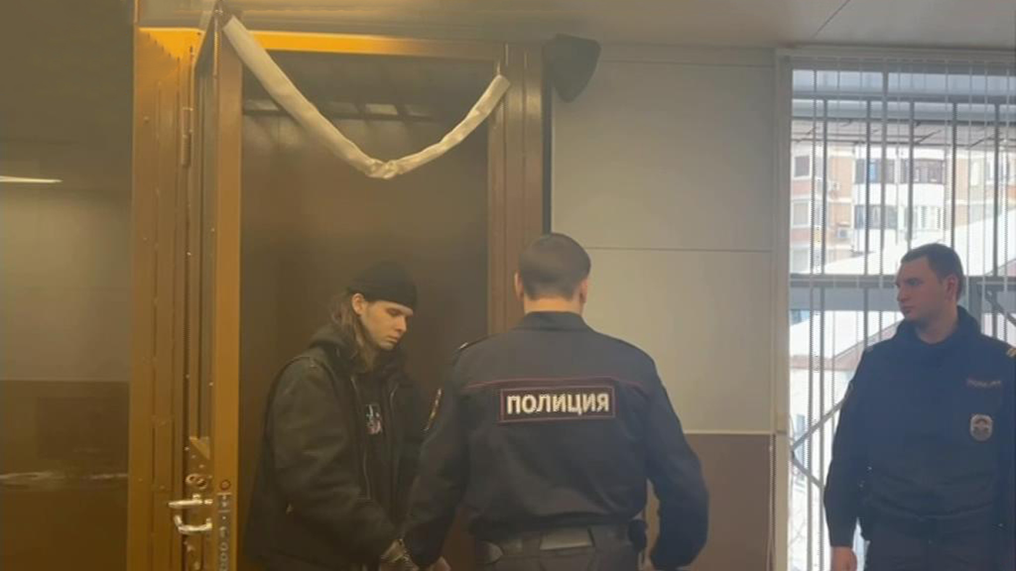 Генерал-майор поверил мошенникам, но их настигла справедливая участь