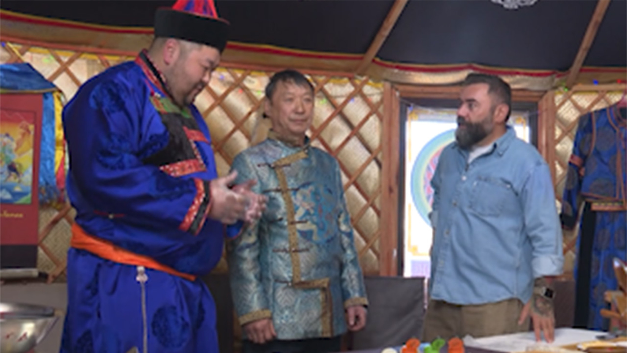 Ведущий кулинарного шоу, ресторатор Дмитрий Левицкий посетил Агинский округ