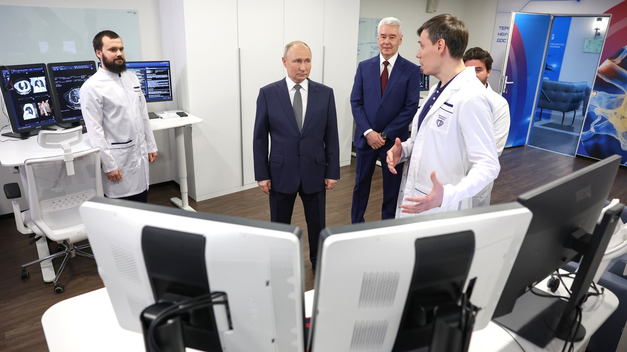 Пациента из наблюдателя делают участником работы врачей