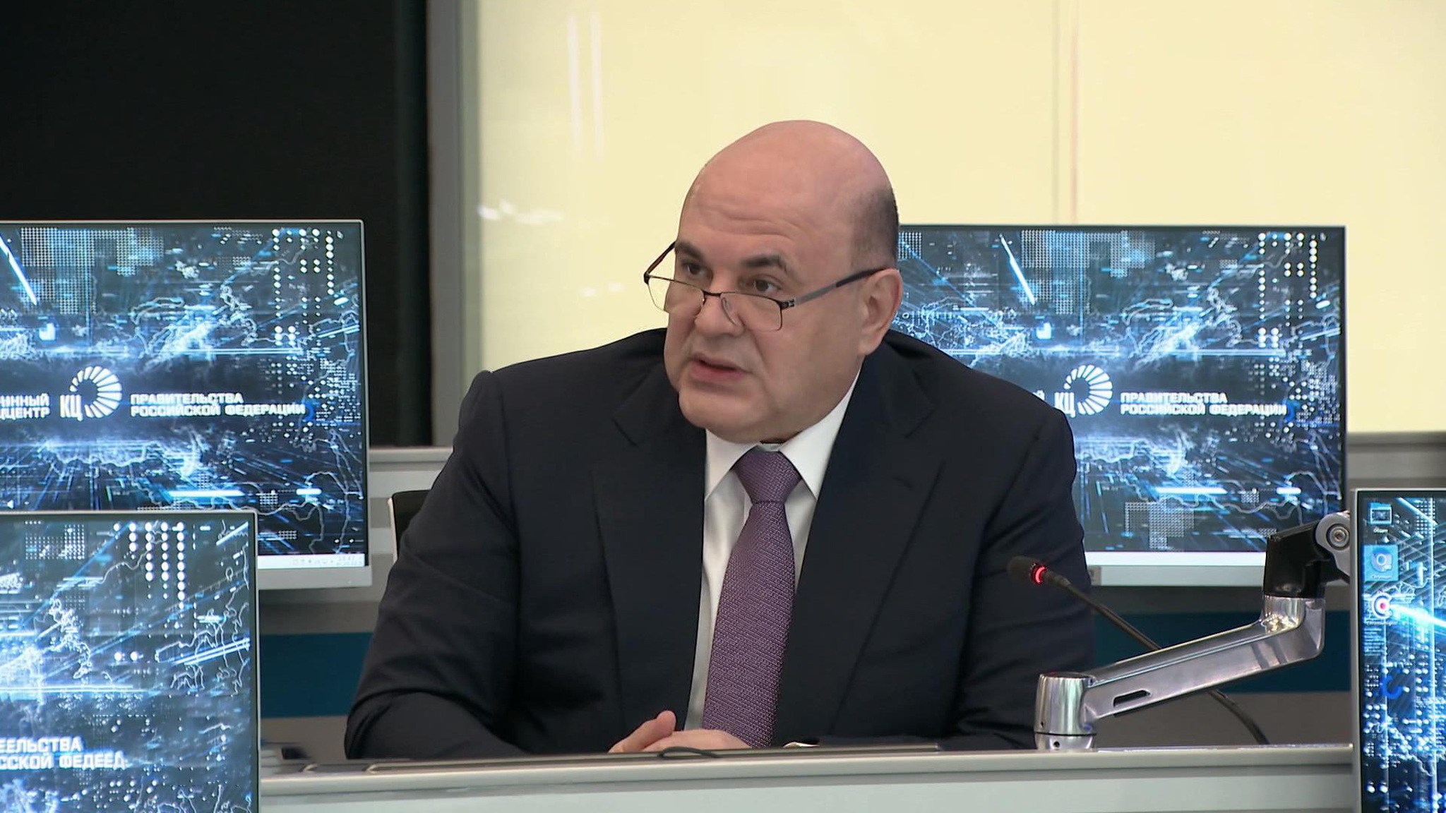 Мишустин: люди должны получать помощь от государства без волокиты
